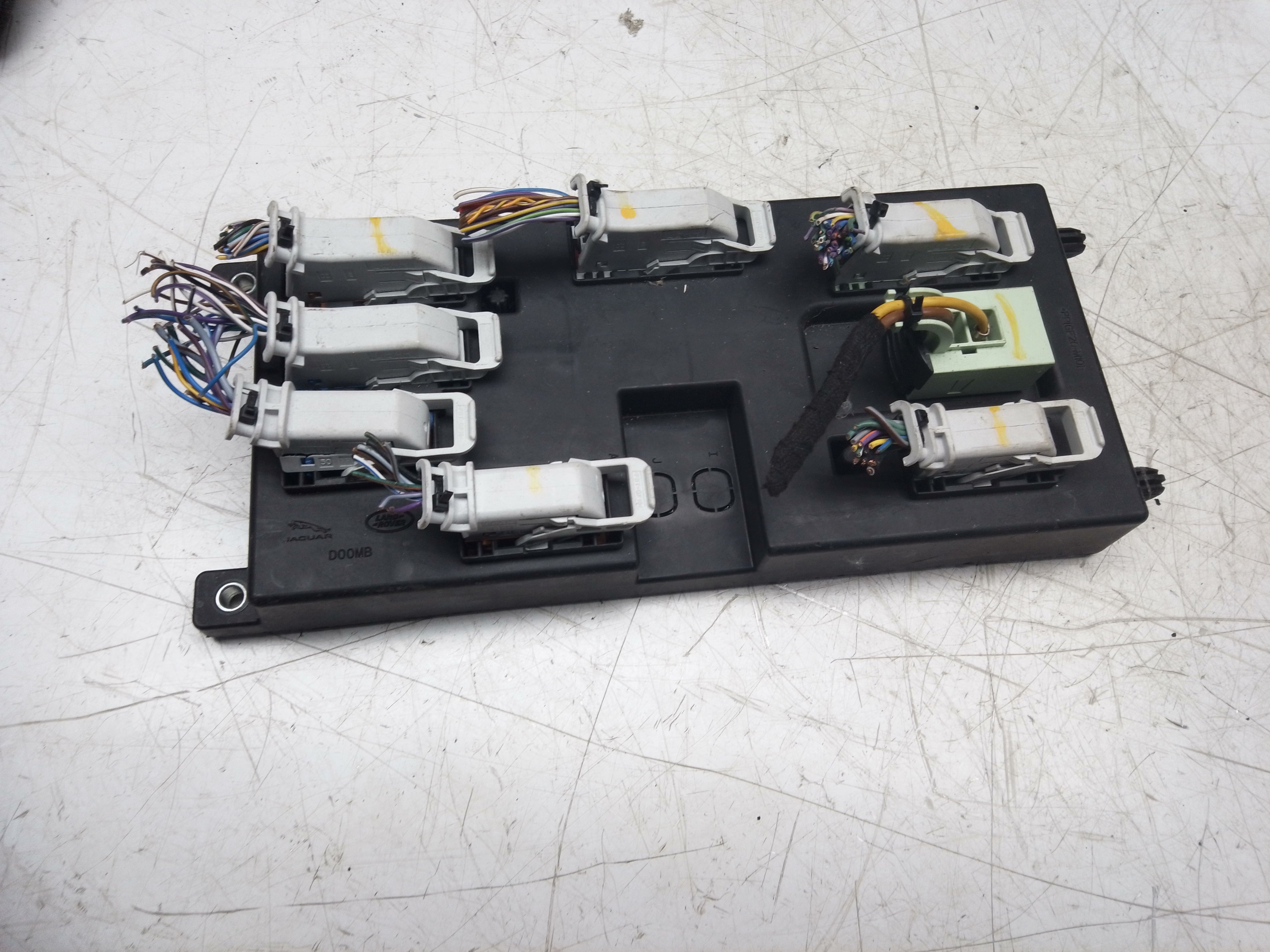 Jaguar XF X260 2017 BCM Body Control Module ECU (GX73-14F041-AM)
