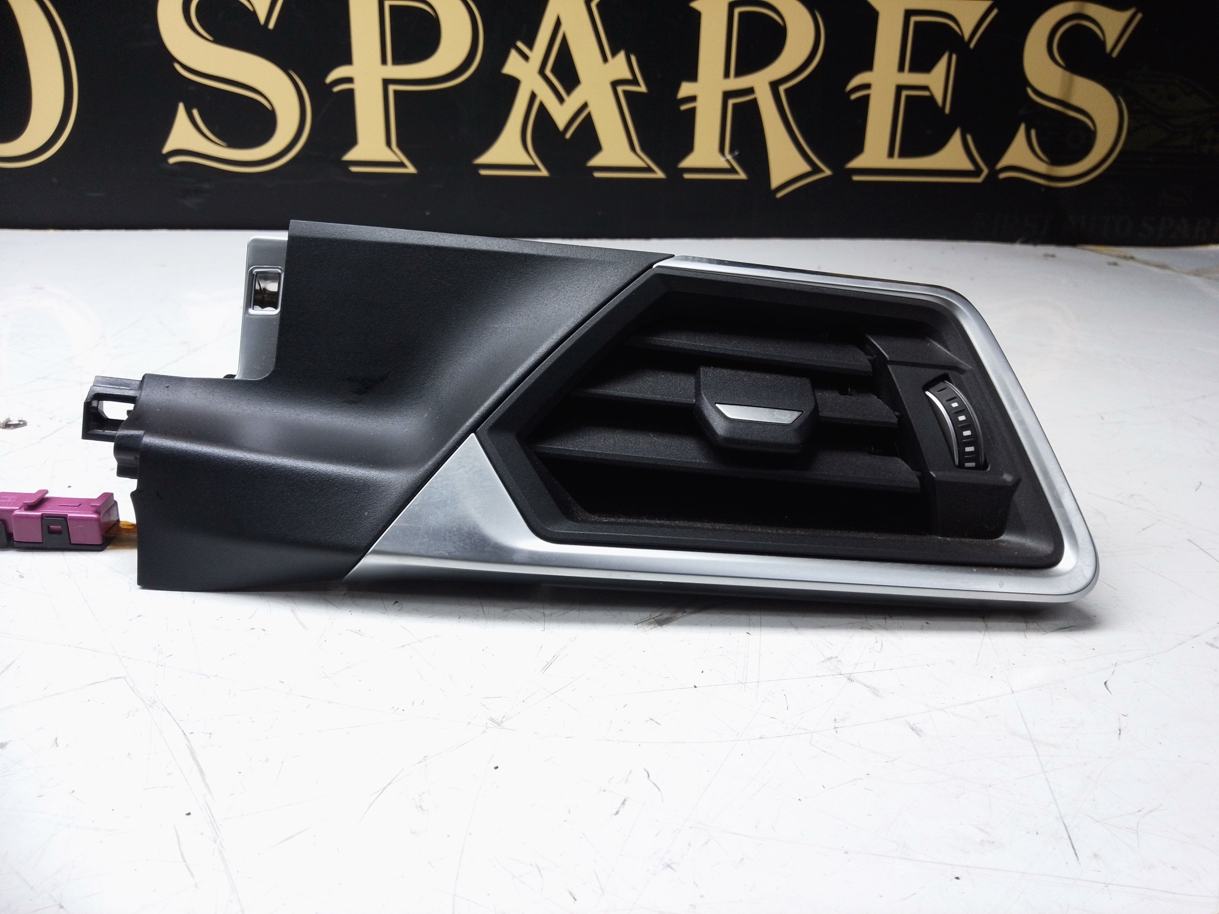 BMW 3 Series G20 G21 2017 Front Dashboard Air Vent Grill Trim (539259)