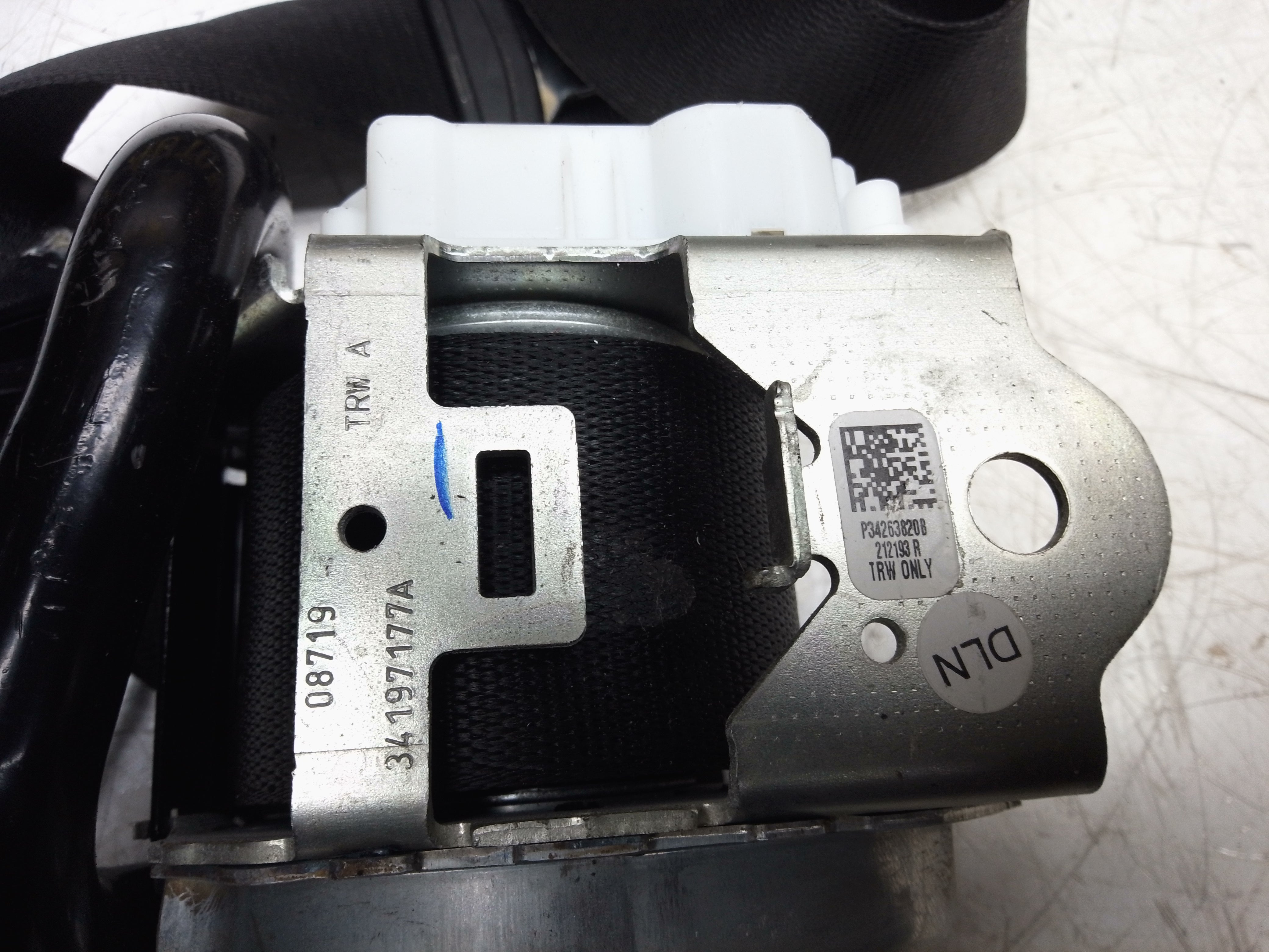 BMW X3 X4 G01 G02 F97 F98 Rear Left Side Upper Seat Belt (34133470)