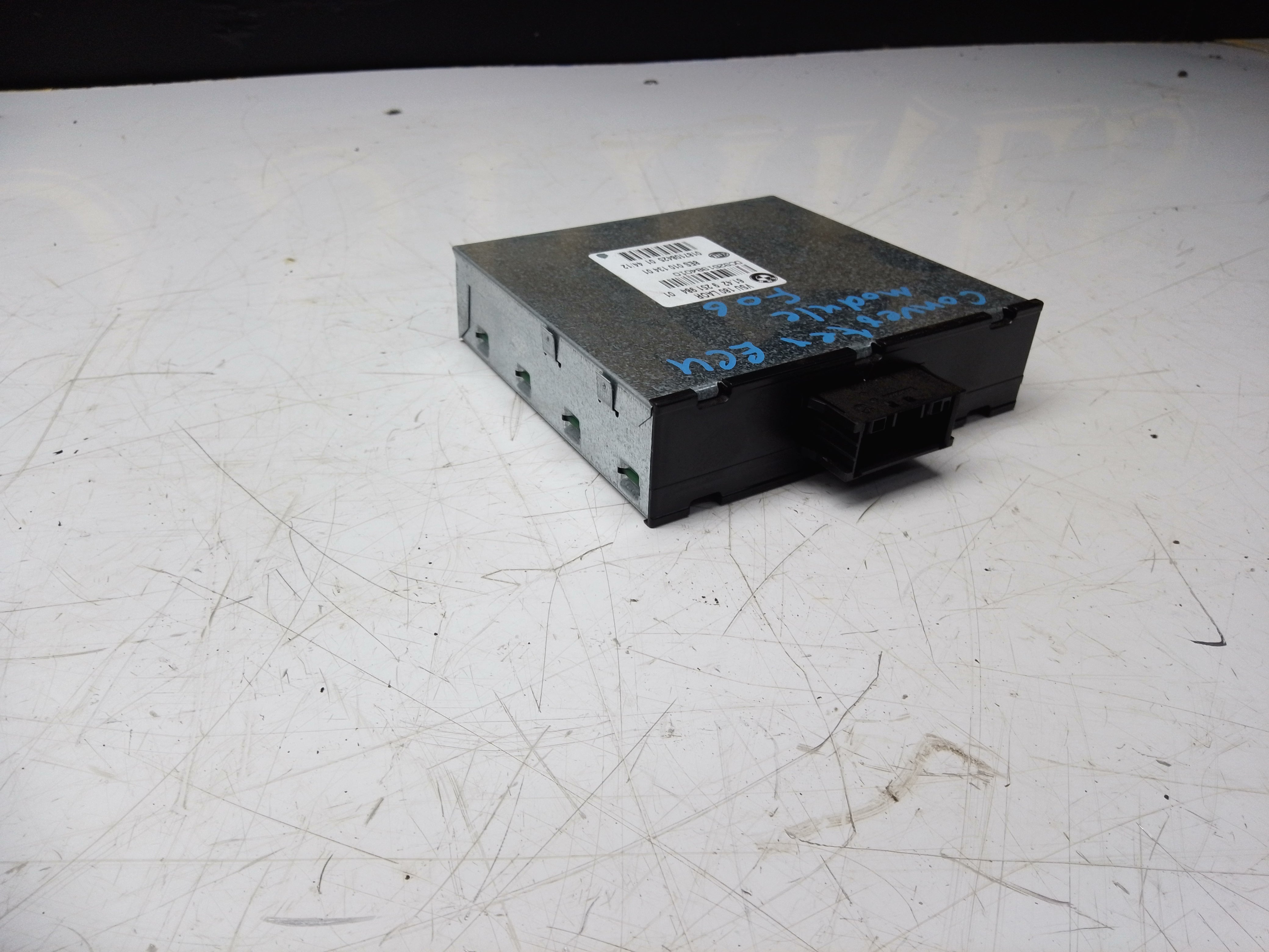 BMW 3, 5, 6 Series Voltage Converter Module (9251984 ) (61.42 9251984)