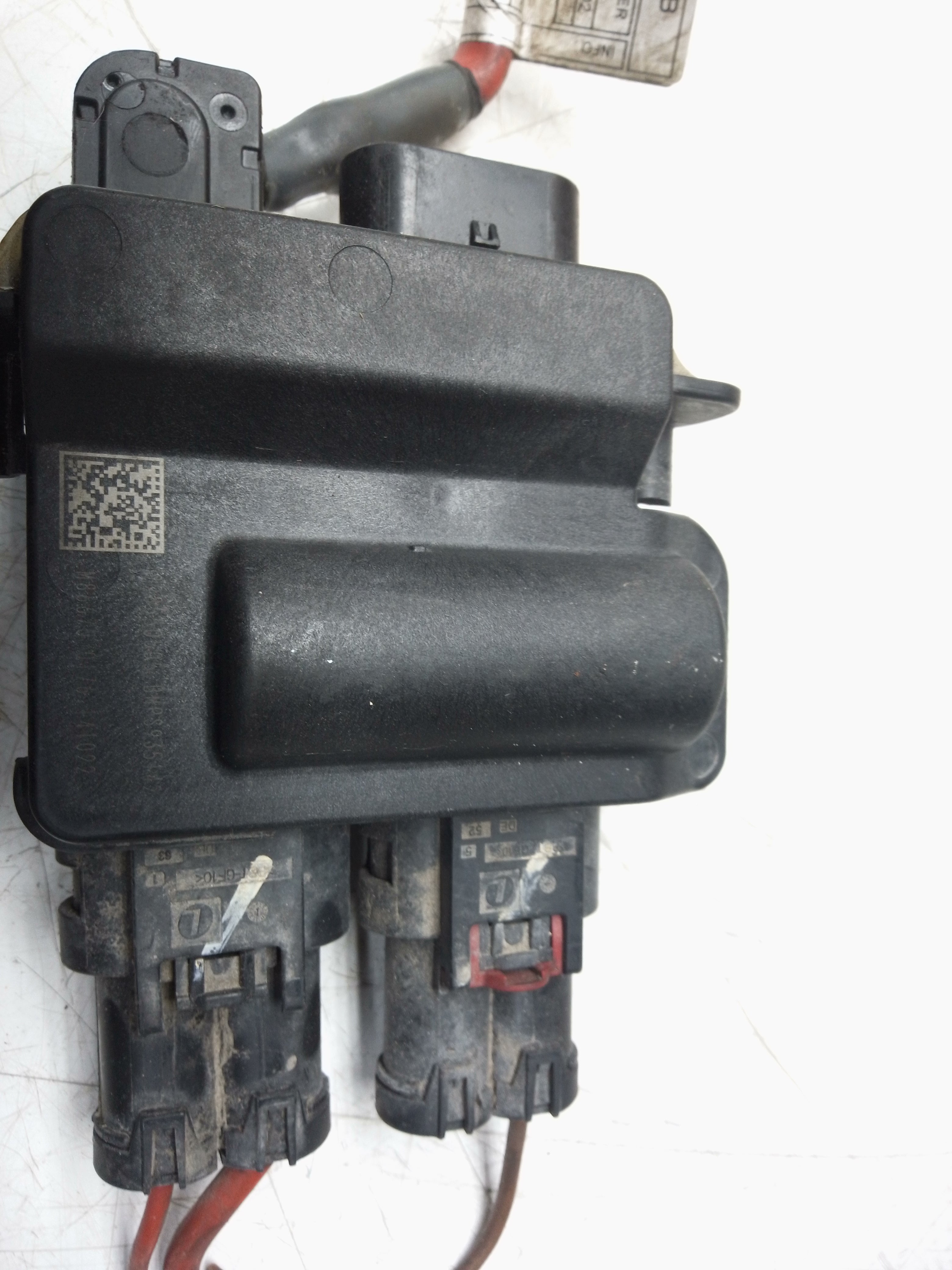 BMW X5 F15 14-18 Battery Terminal Distribution Block (928550505)