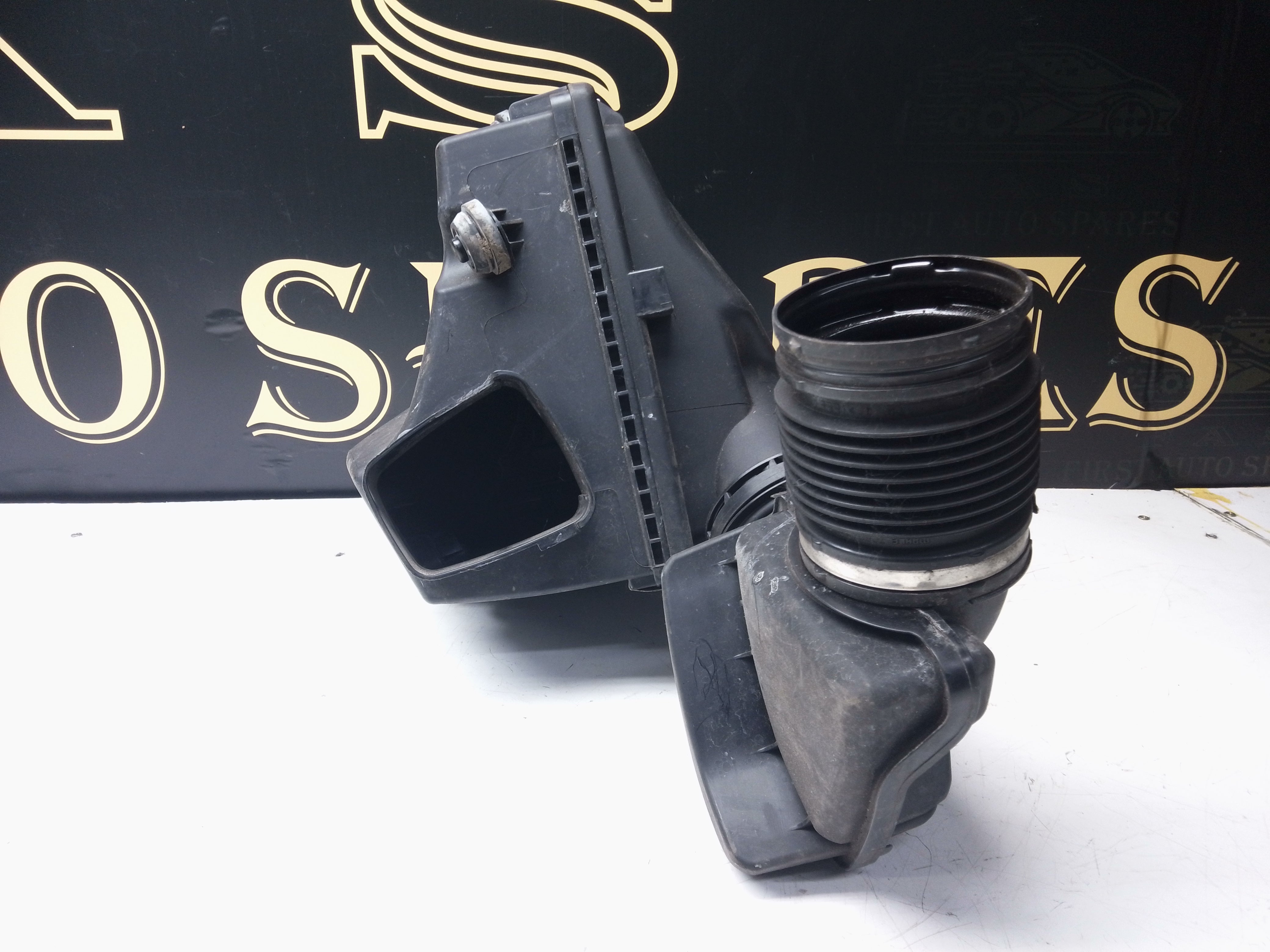 BMW 1 & 3 Series 2016 Air Filter Box (8601677)