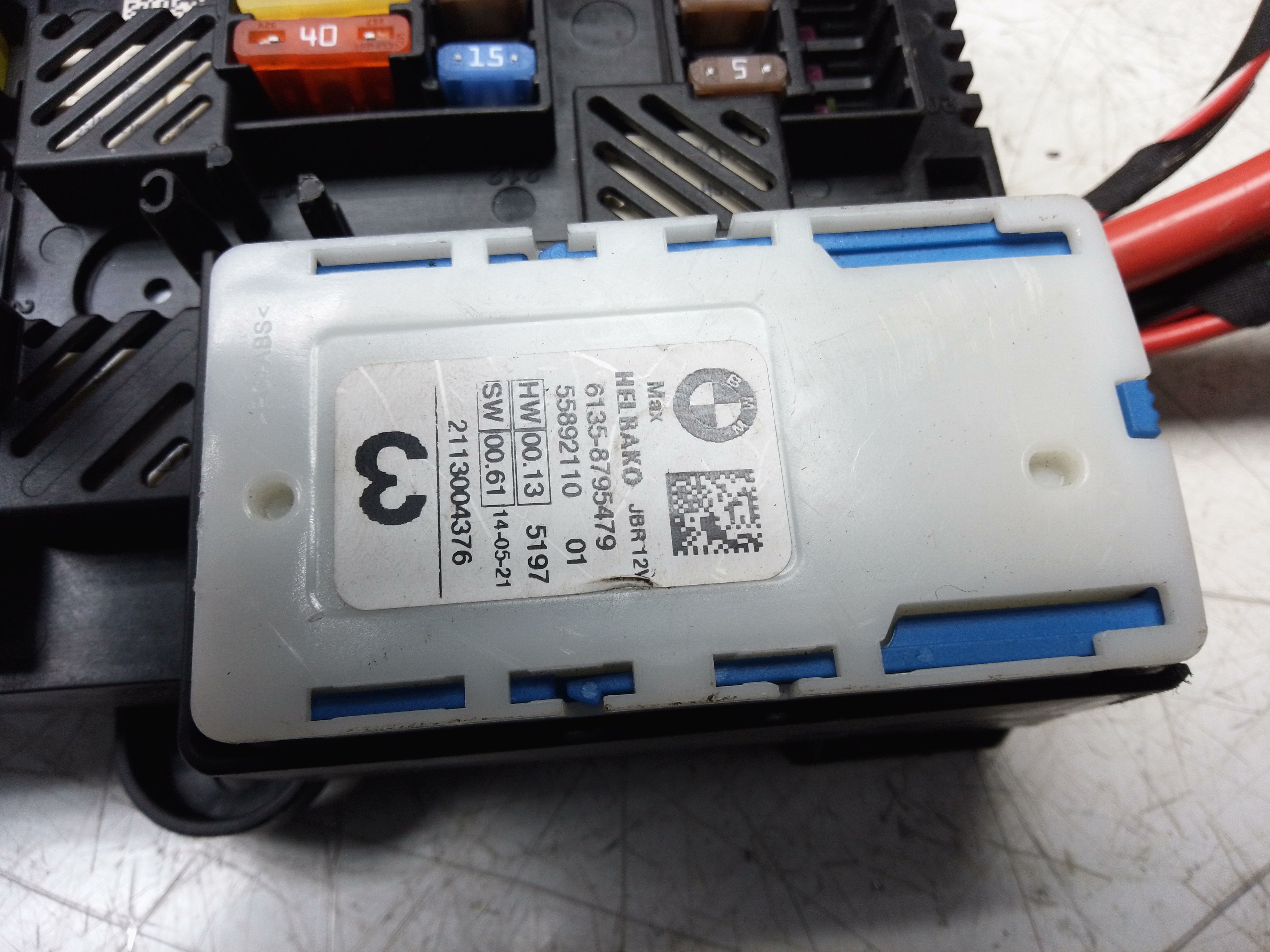 BMW 3 Series G20 G21 Hybrid Fuse Relay Box (5A0E7D1)