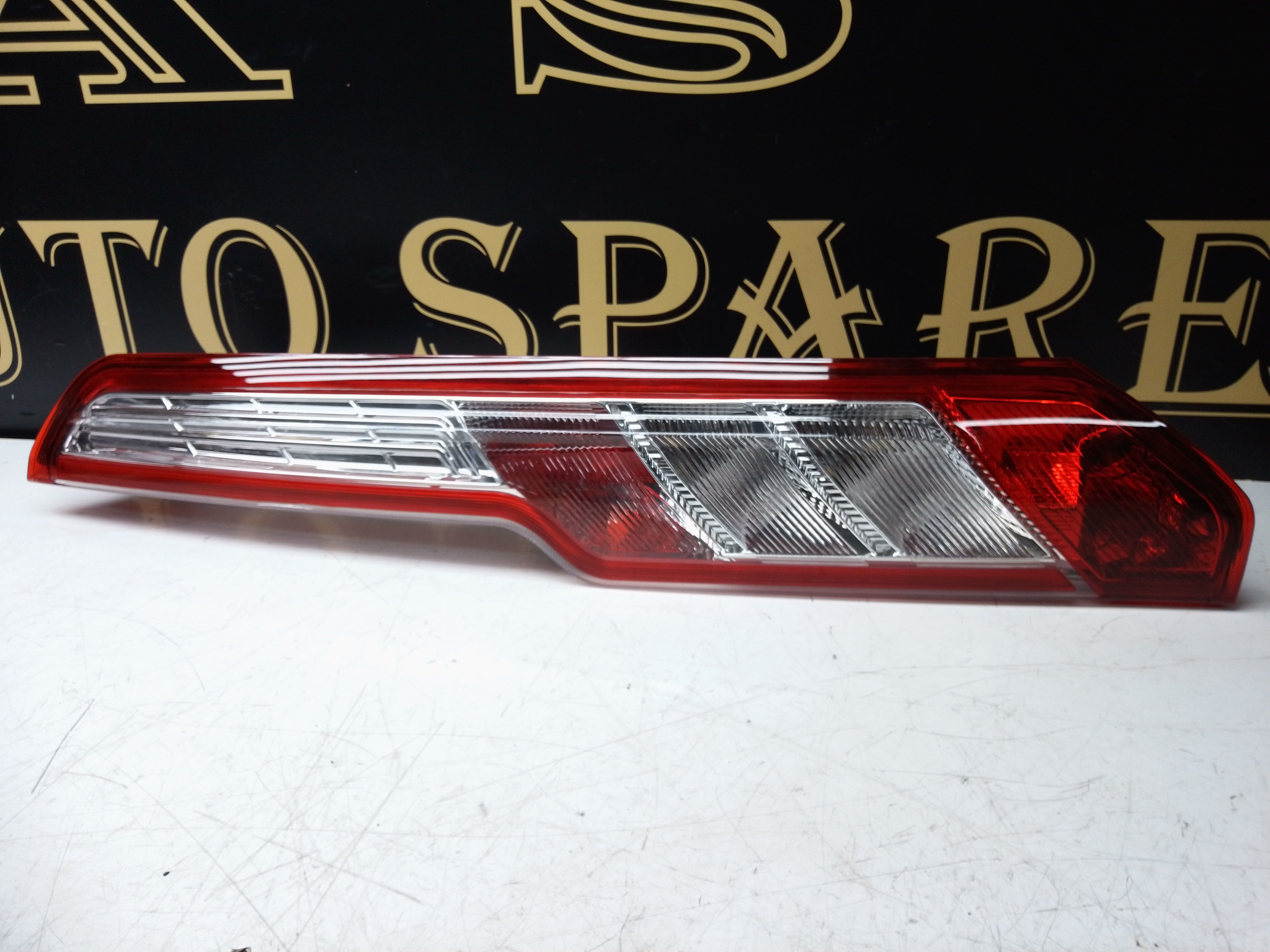 Ford Transit Custom Van 2012–2024 Right Rear Tail Back Lamp (FDTCU110R)