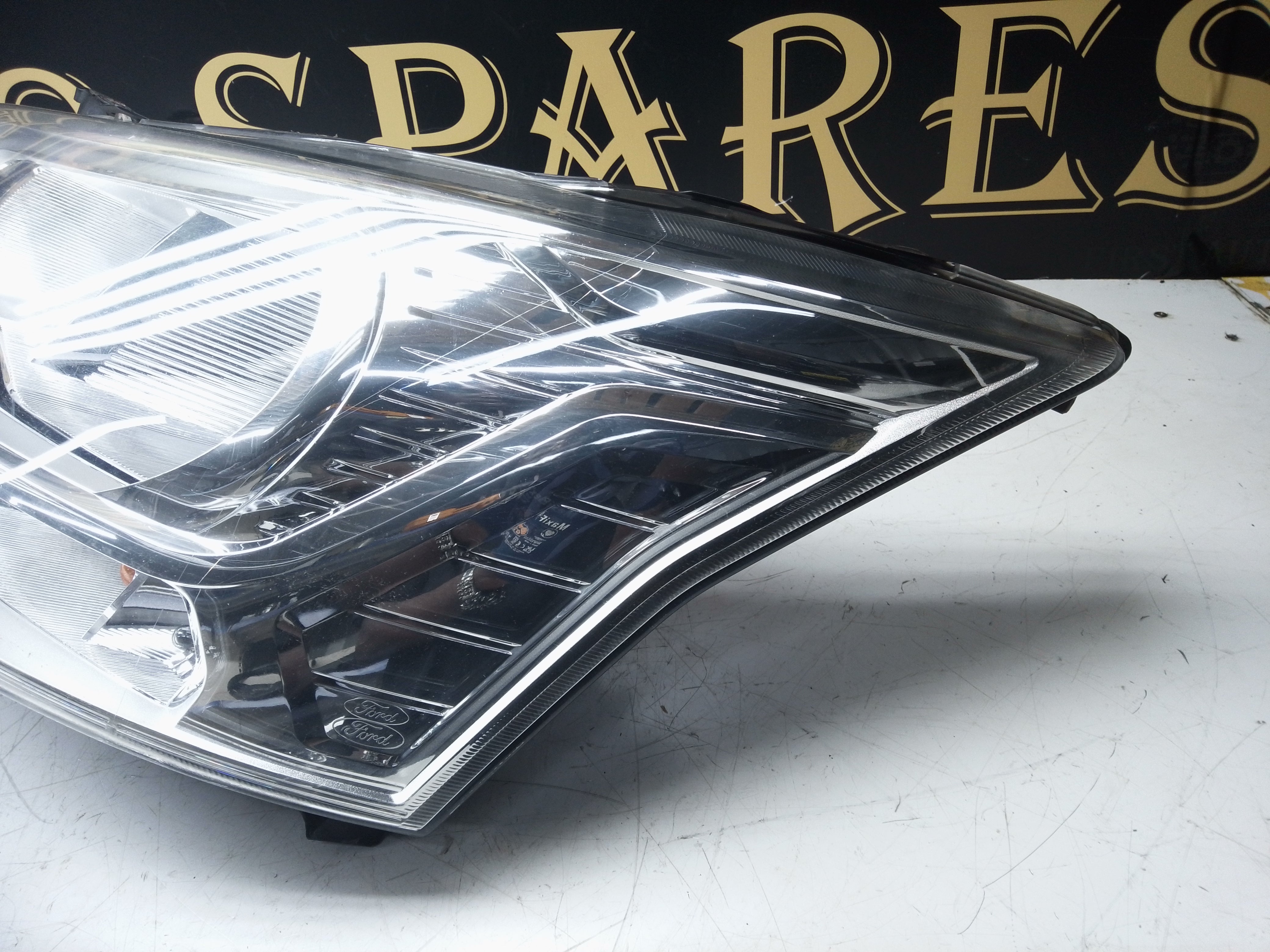 Ford Transit Left Headlight 2014–2018 (BK31-13W030-AF)