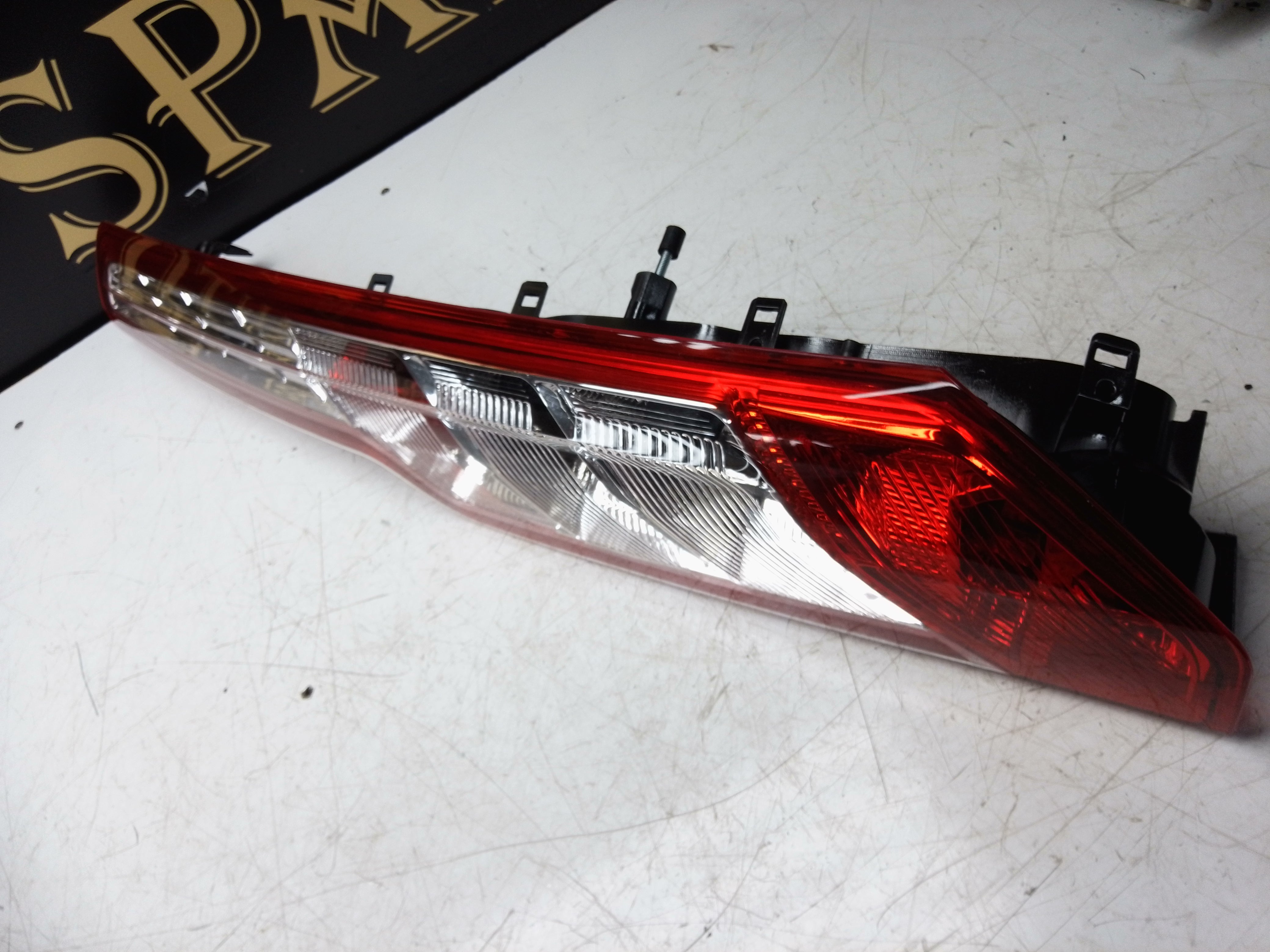 Ford Transit Custom Van 2012–2024 Right Rear Tail Back Lamp (FDTCU110R)