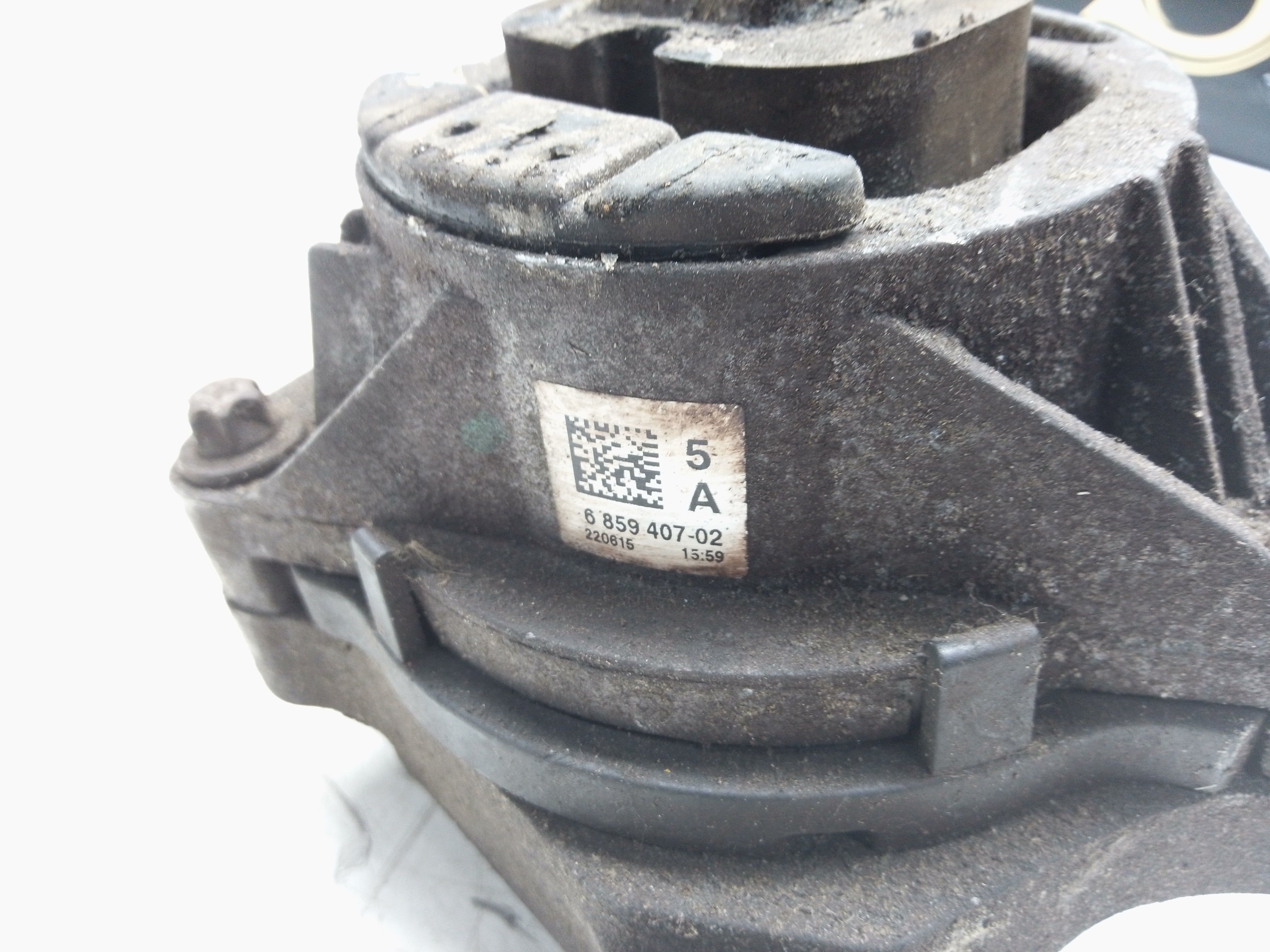 BMW 1 Series F20 F21 F22 F23 F30 F32 Engine Mount Left Passenger Side (6859407)