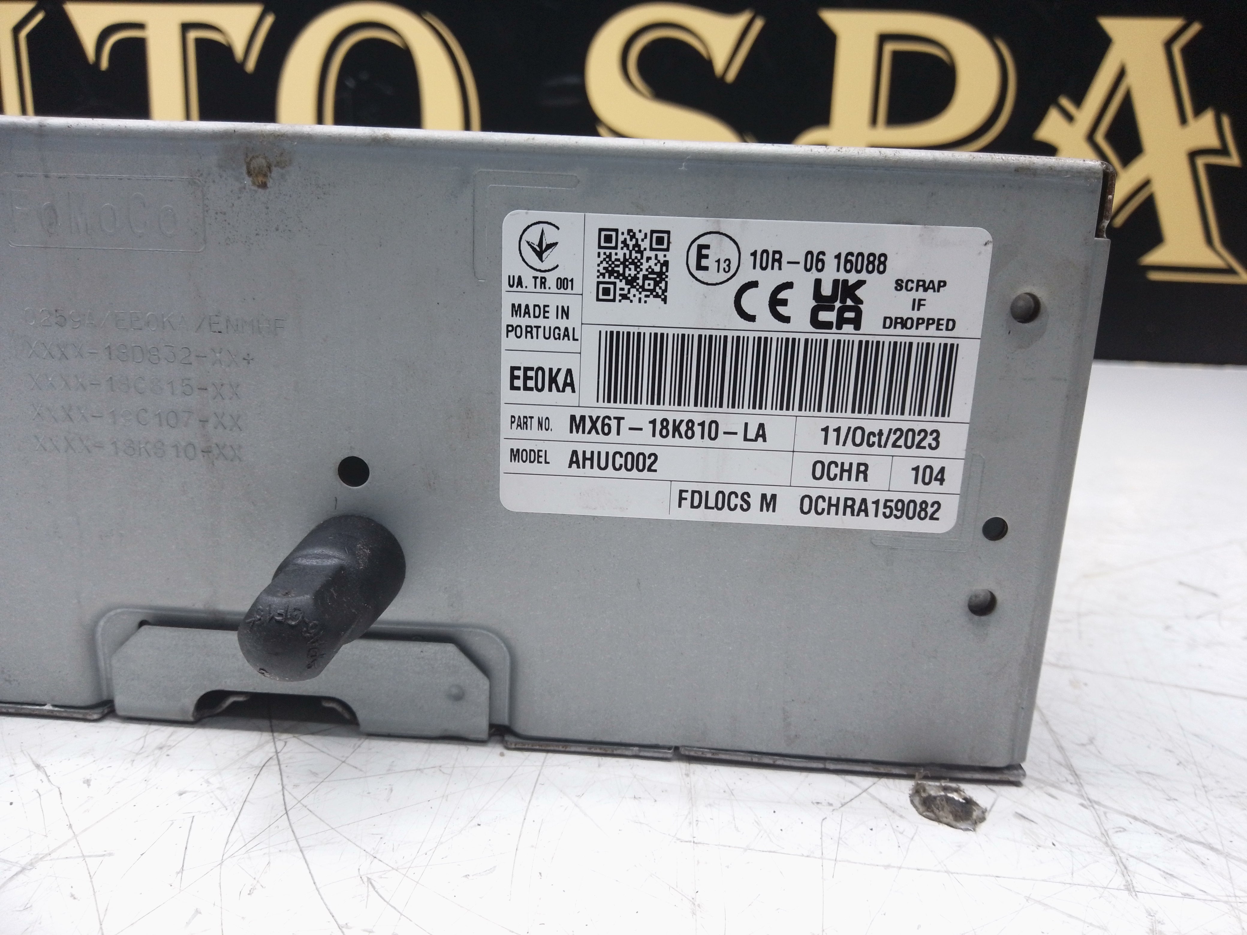 Ford Focus 2020–2024 Stereo Radio CD Player (MX6T-18K810-LA)