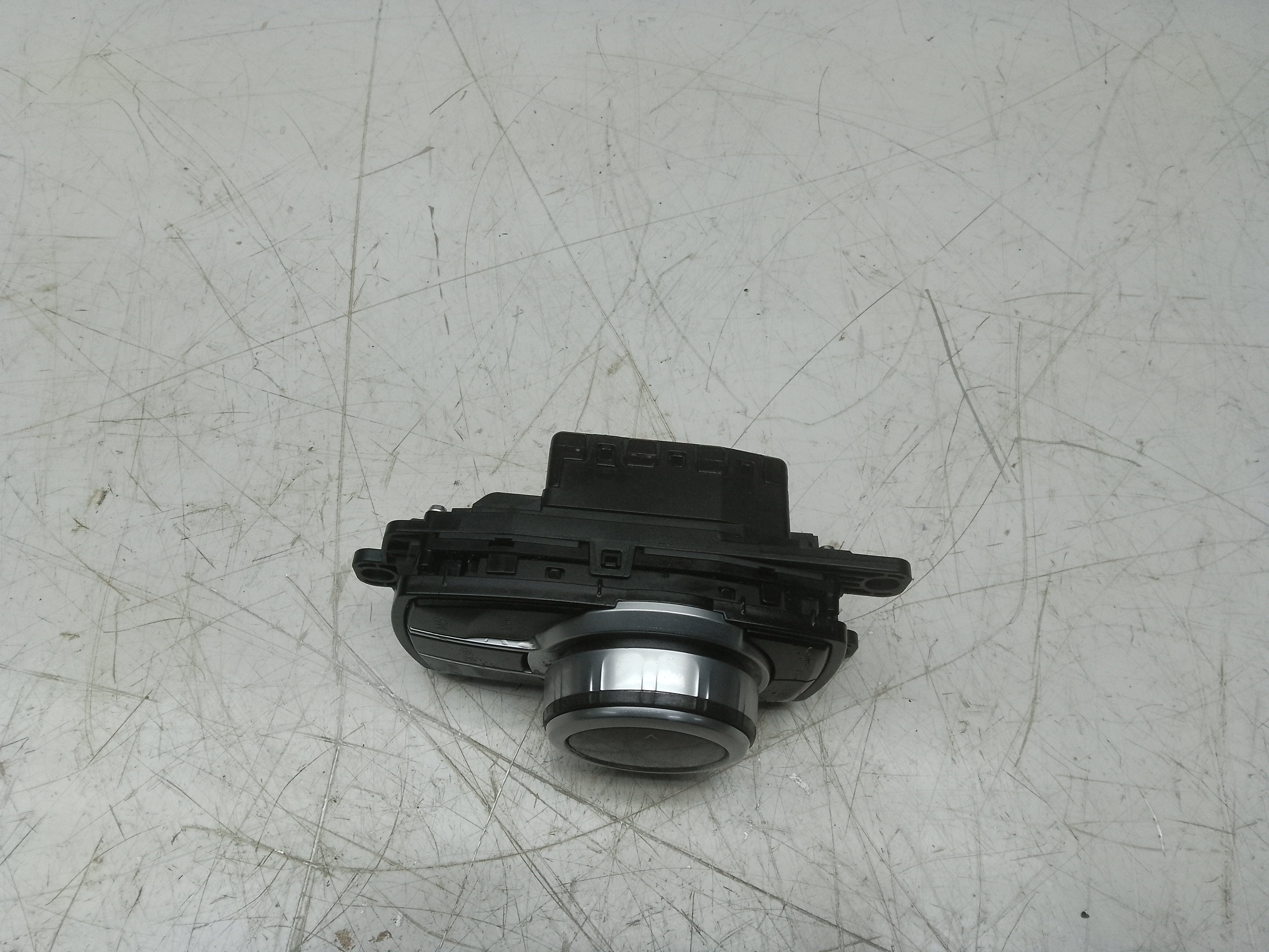 BMW F20 F30 F31 LCI iDrive Controller Radio Control Knob Joystick Button (6992827)
