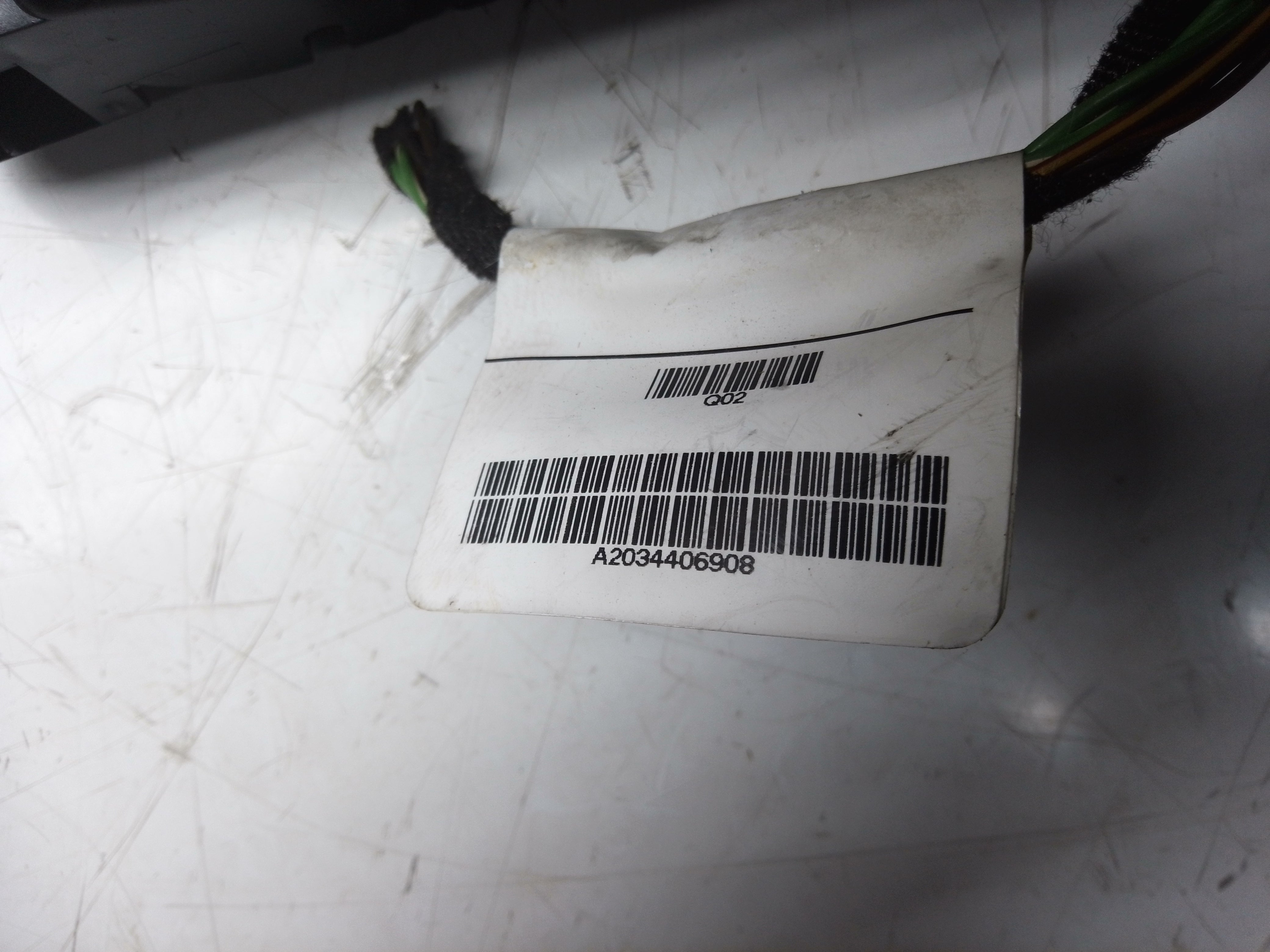 Mercedes-Benz C & Sprinter Speedometer Instrument Cluster (A2035405148)