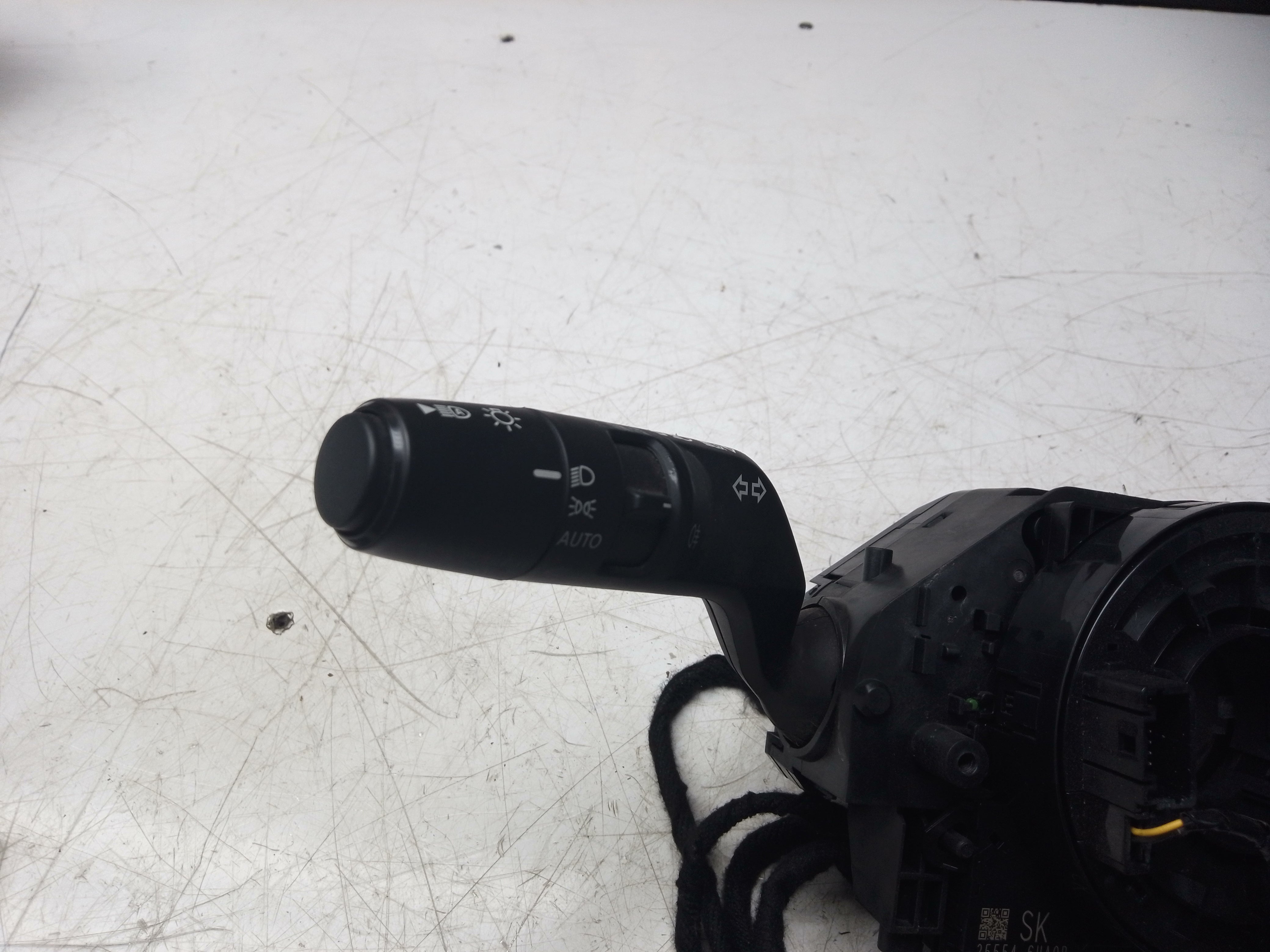 Nissan Qashqai J12 2021–2024 Windscreen Wiper Stalks with Squib (255546UA0B)