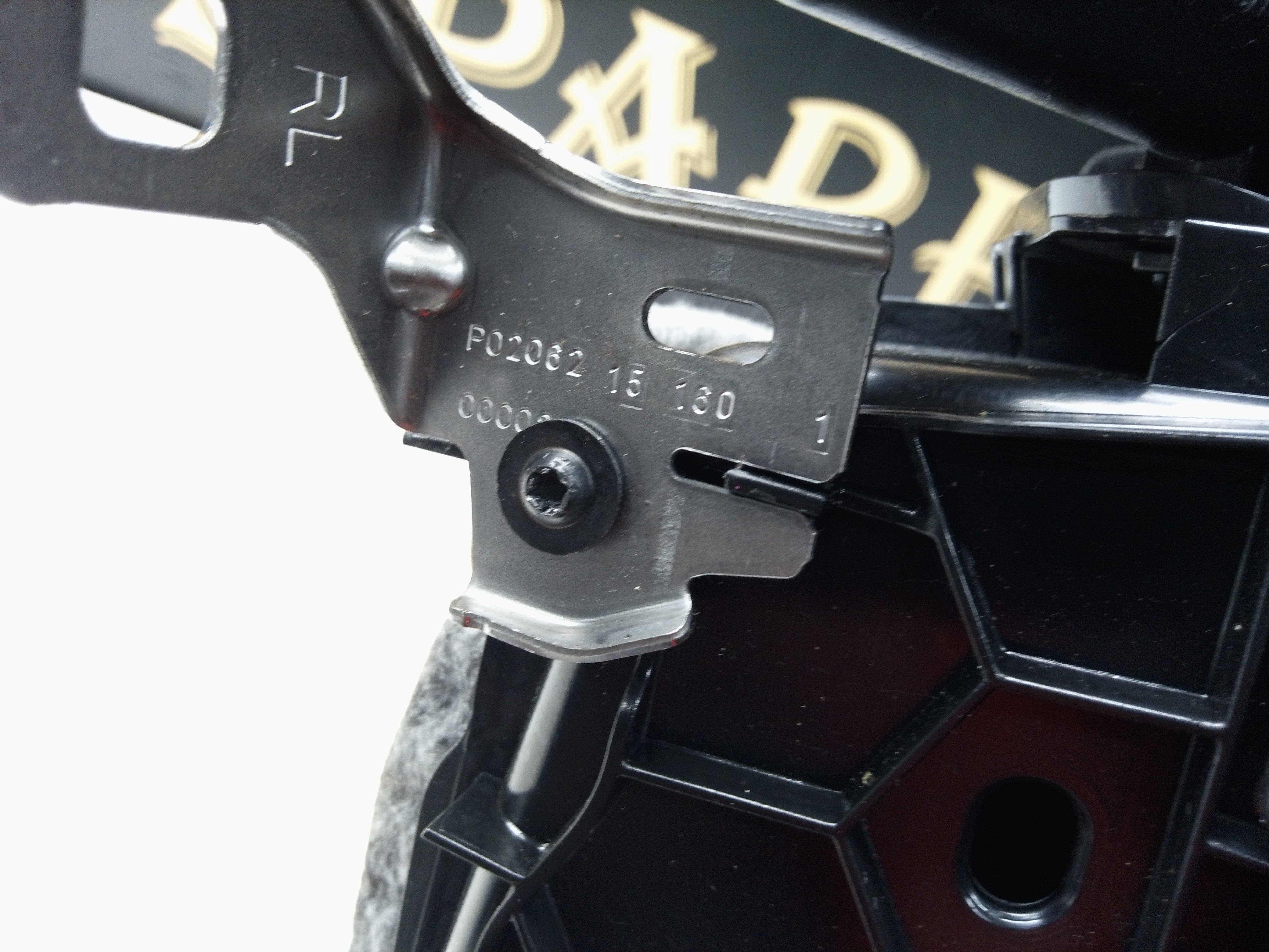 BMW 2 Series F22 M Sport Dashboard Glovebox Storage Compartment (9227250)