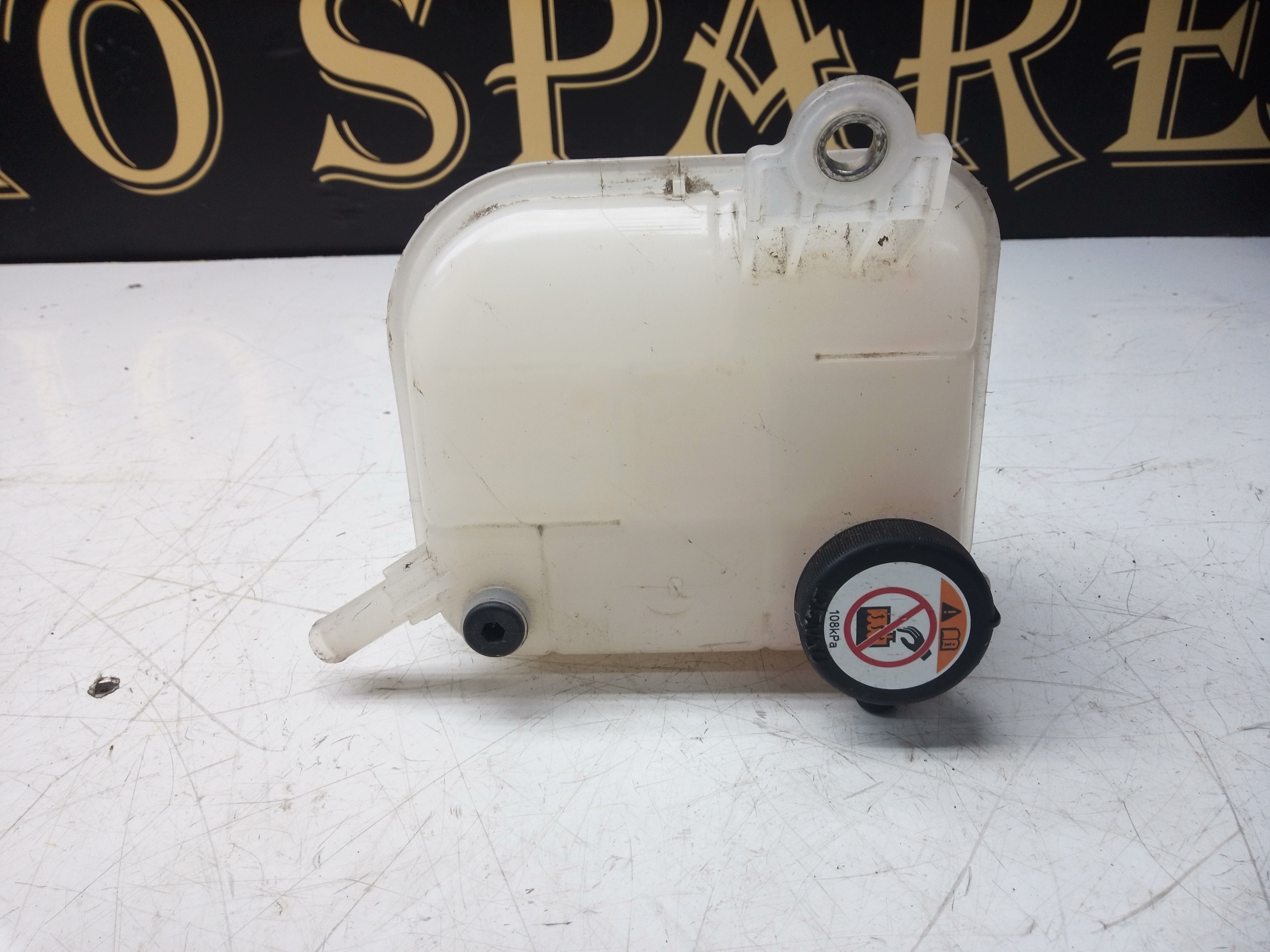 Toyota Corolla & C-HR 2018-2024 Hybrid 1.8 Expansion Tank/Bottle (164A2-0T030)