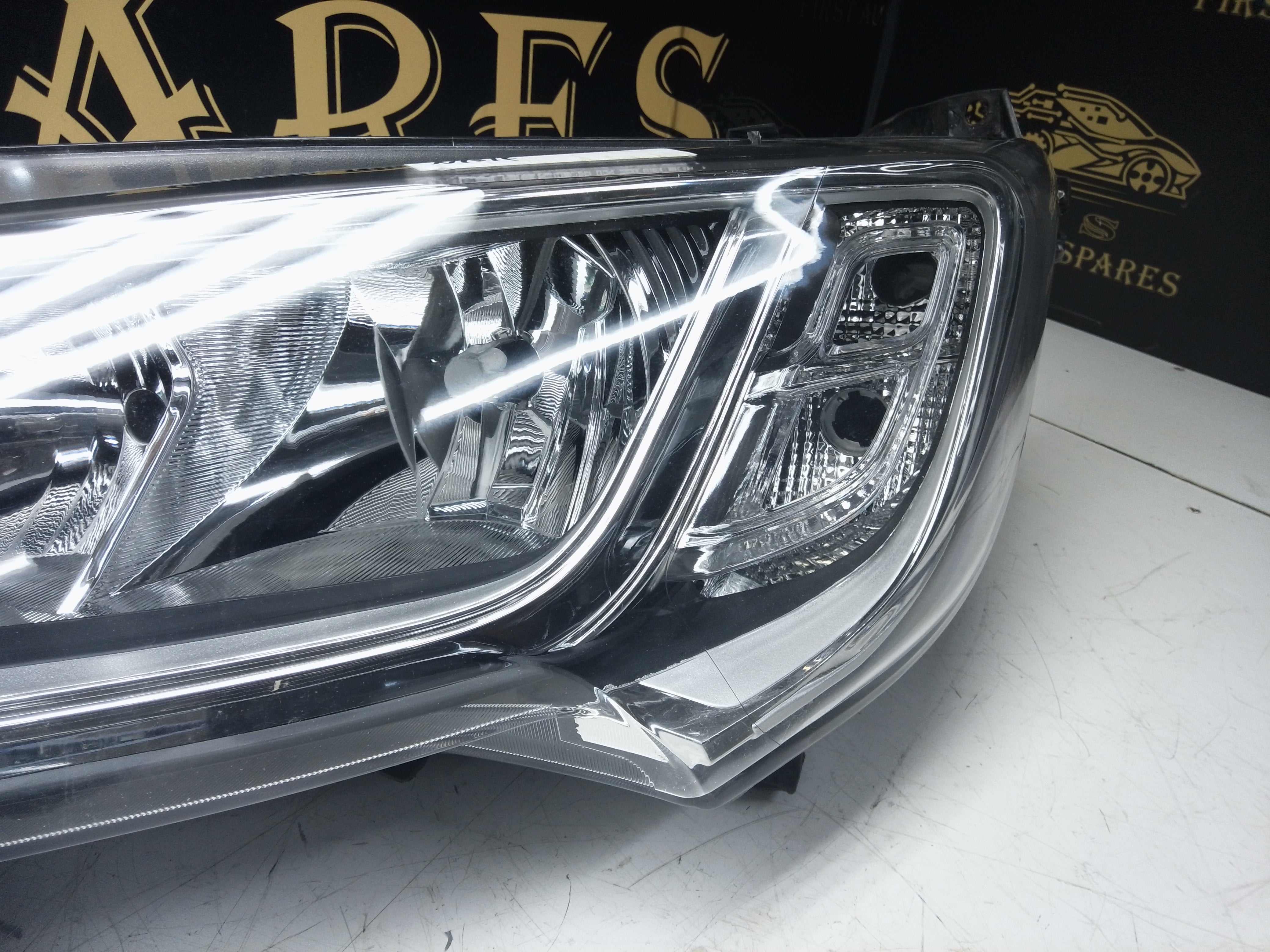 Fiat Ducato 35 Multijet Left Headlight