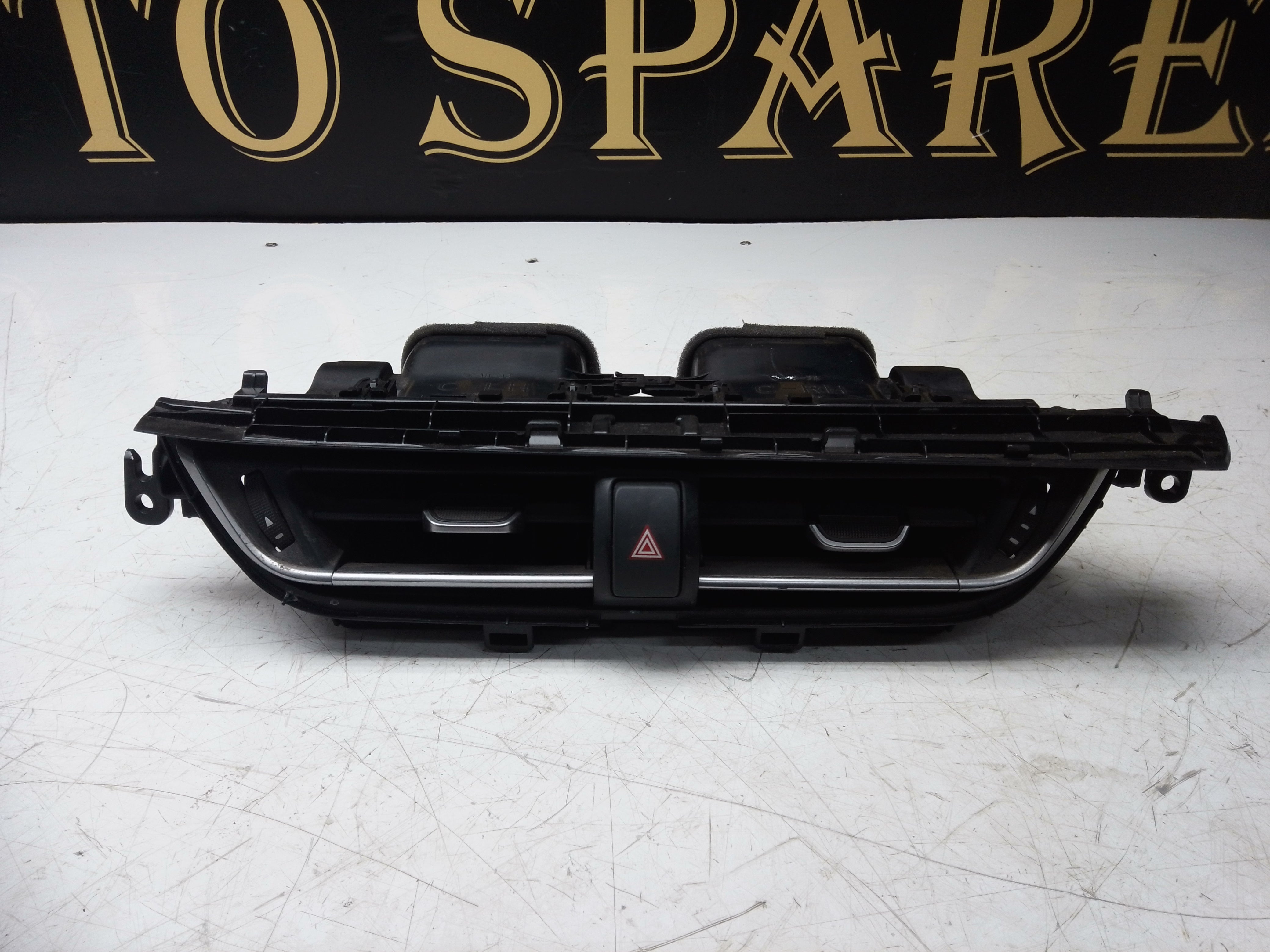 Toyota C-HR 2021 Centre Dashboard Air Vent Grill Hazard Switch (55670-F4020)