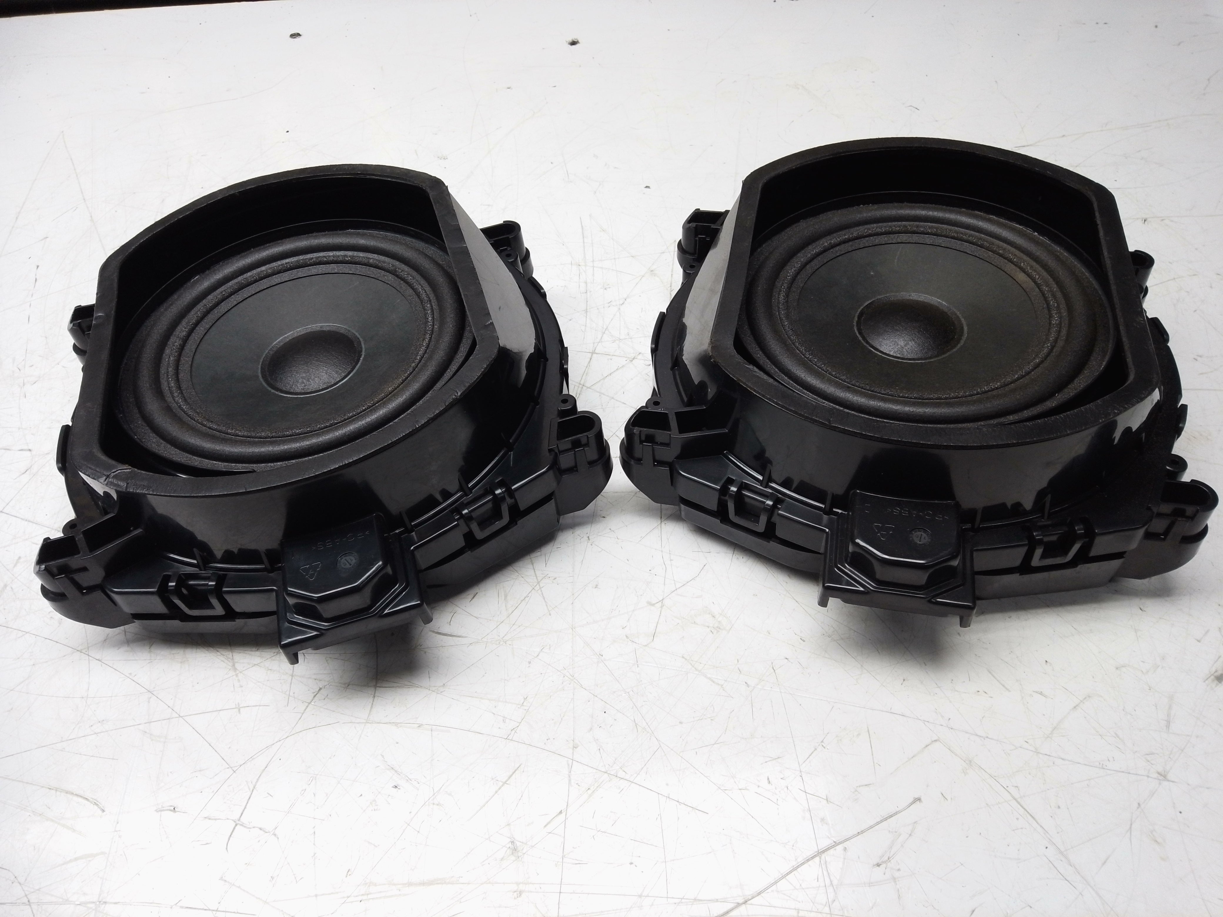 BMW F15 F16 X5 X6 Subwoofers Bass Speakers (9287756) (6513 9287756-01)