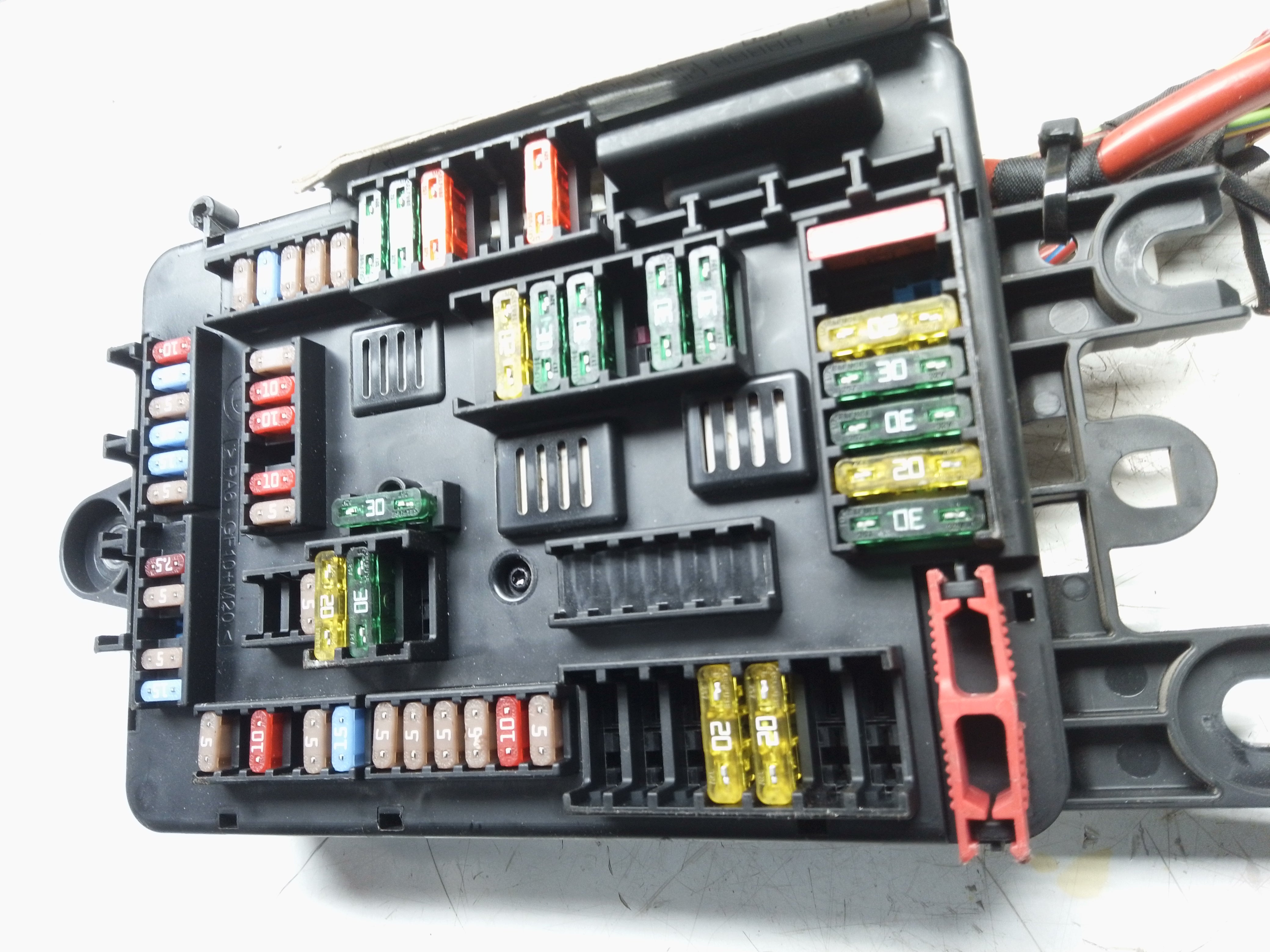 BMW 1 Series F20 2015 Fuse Box Module  D204 (106887)