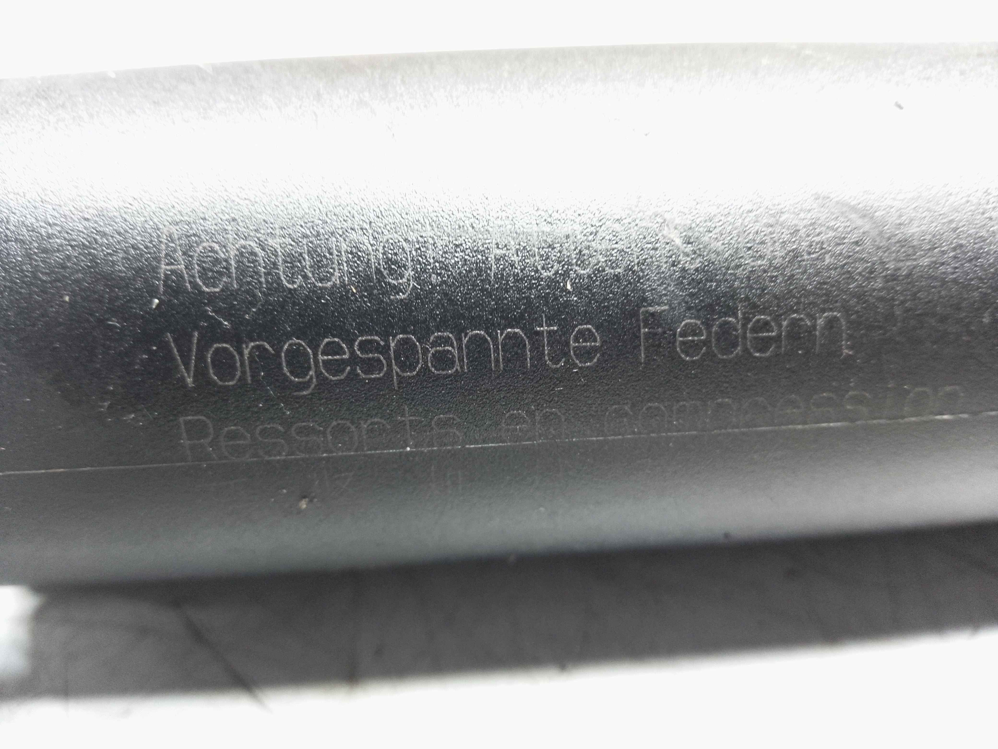 BMW X5 G05 2019–On Electric Tailgate Strut – Left or Right (7441799)