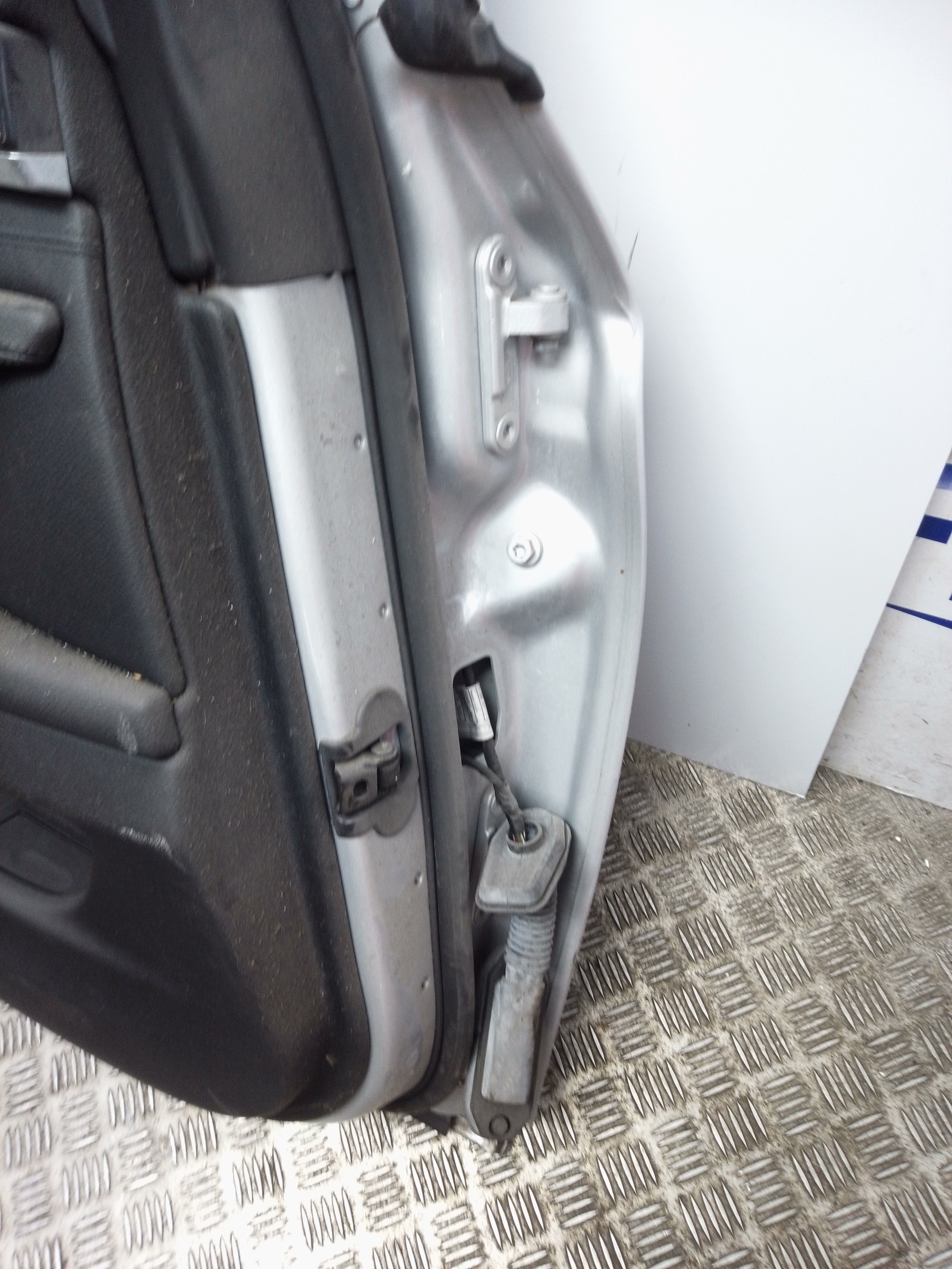BMW 5 Series F10 Rear Passenger Side Door (Left Rear Door Shell) – 2010–2016