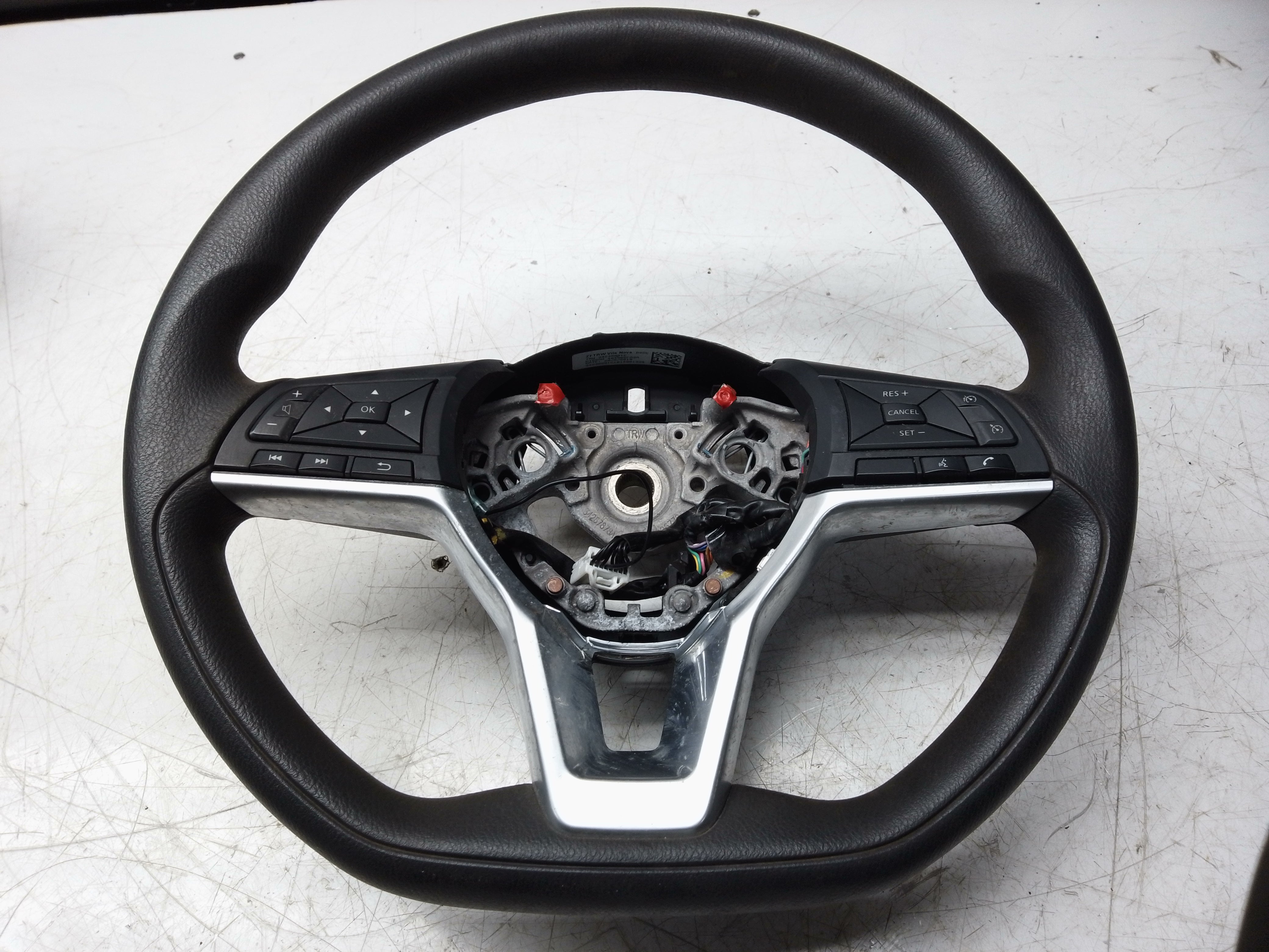 Nissan Micra 2017 Steering Wheel (34231448)