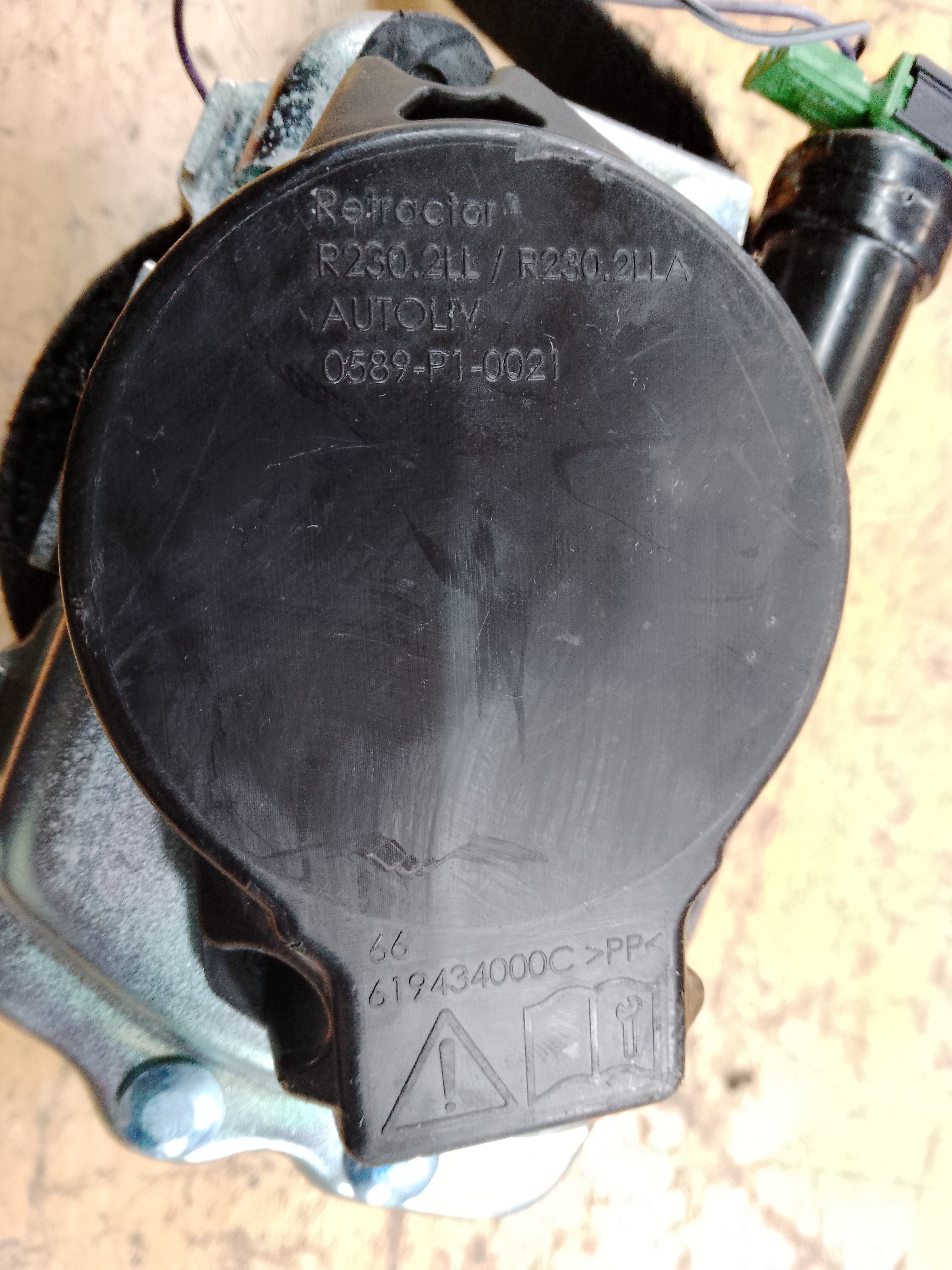 BMW X5 Series F15 Passenger Left Seat Belt Pretensioner (624640100E)