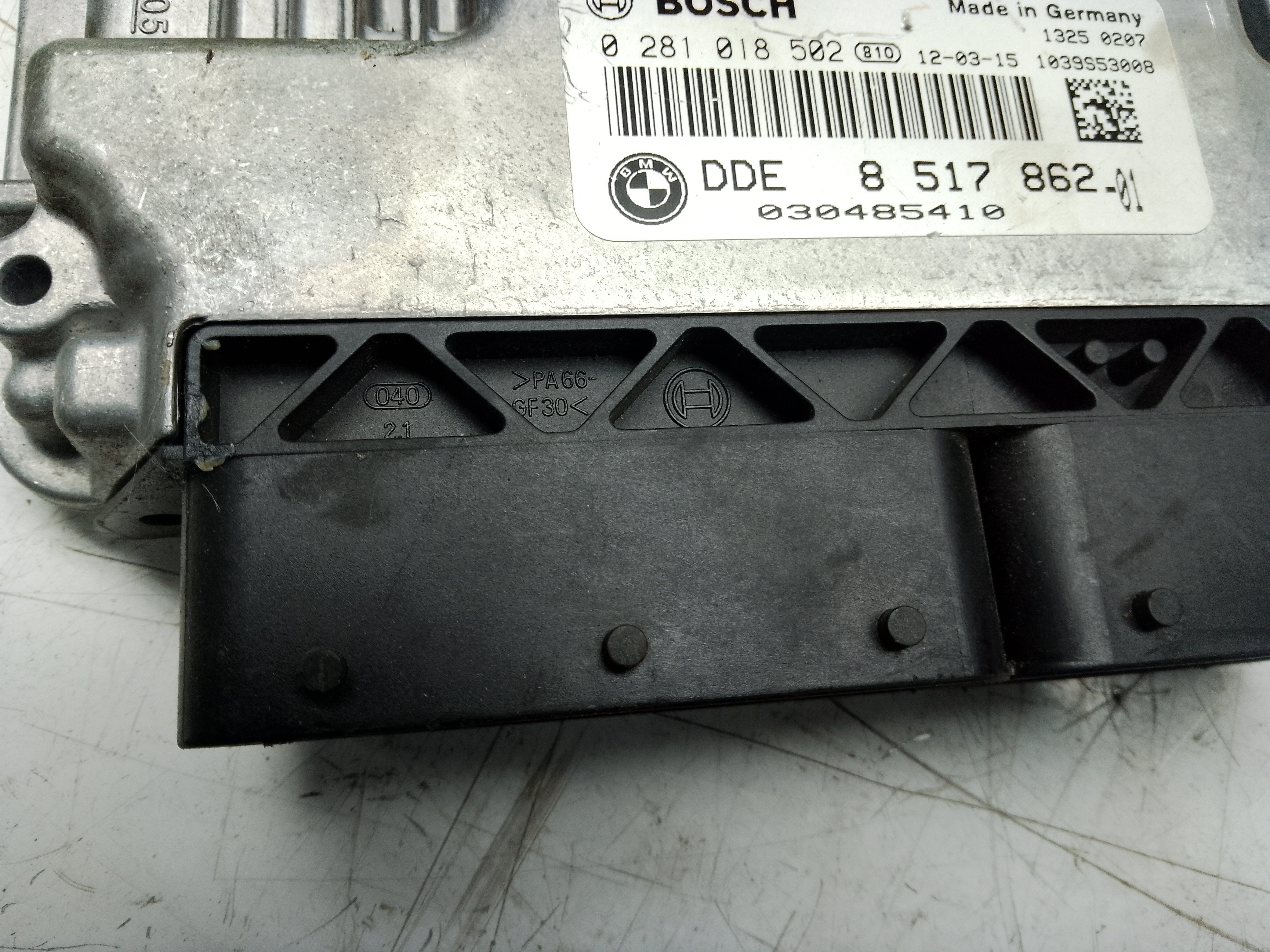 BMW X3 F25 xDrive 20d Engine Control Unit ECU (8517862-01)