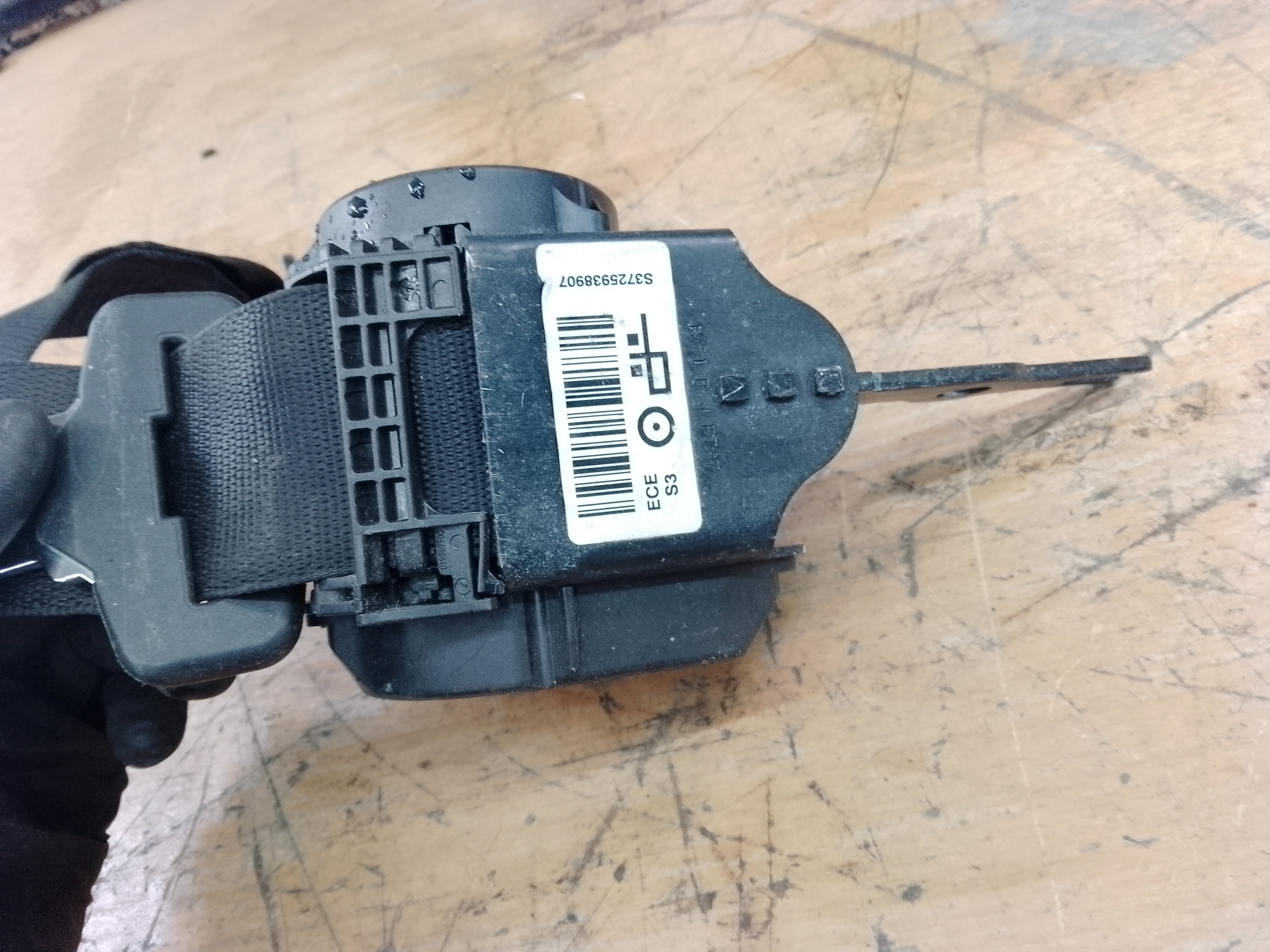 BMW 3 Series F30 2011–2019 Rear Seat Belt – Left or Right (619185300E)