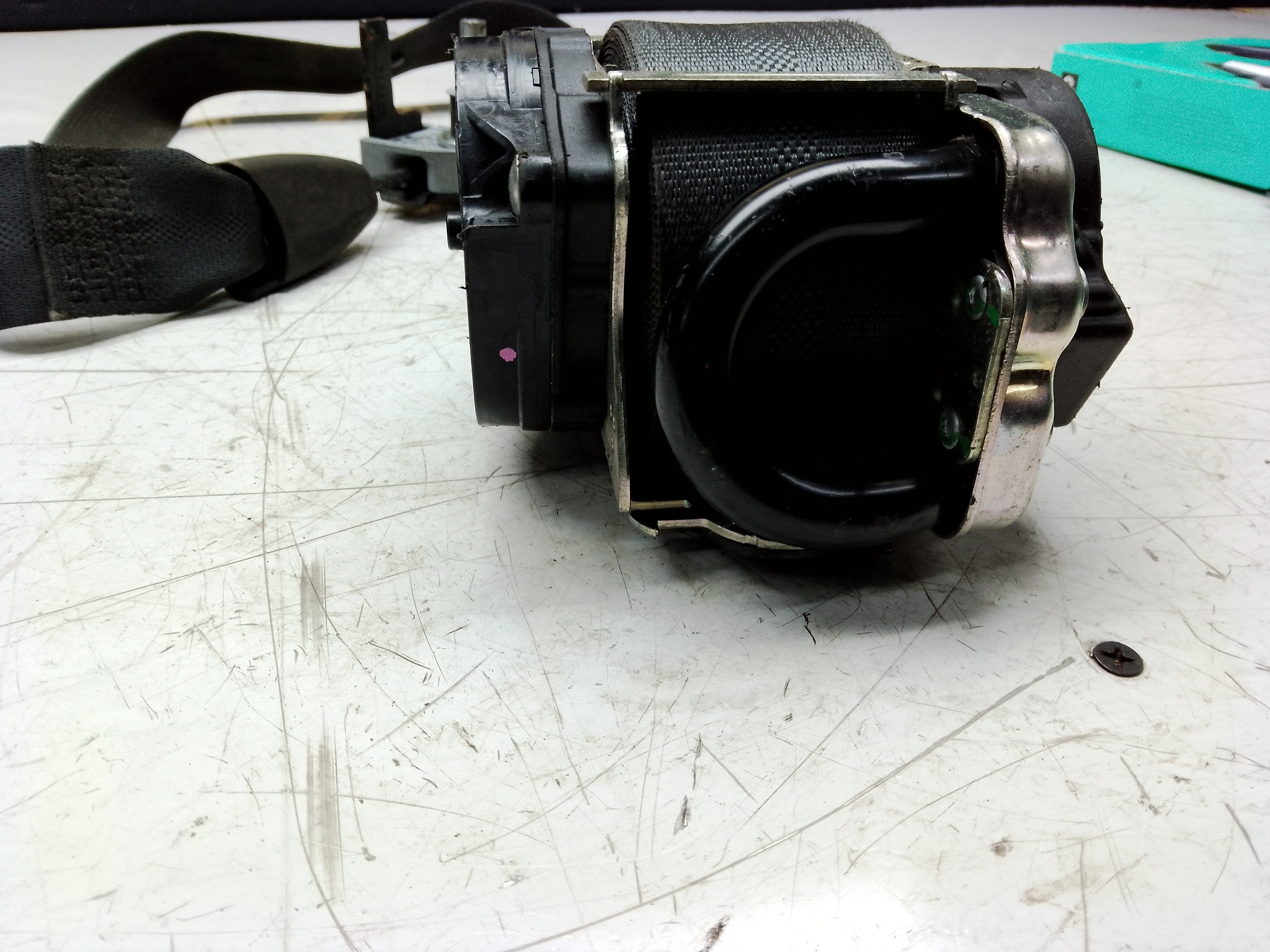 Jaguar F-Pace X761 2016–20 Front Right Driver Side Seatbelt with Pretensioner (G622736100C)