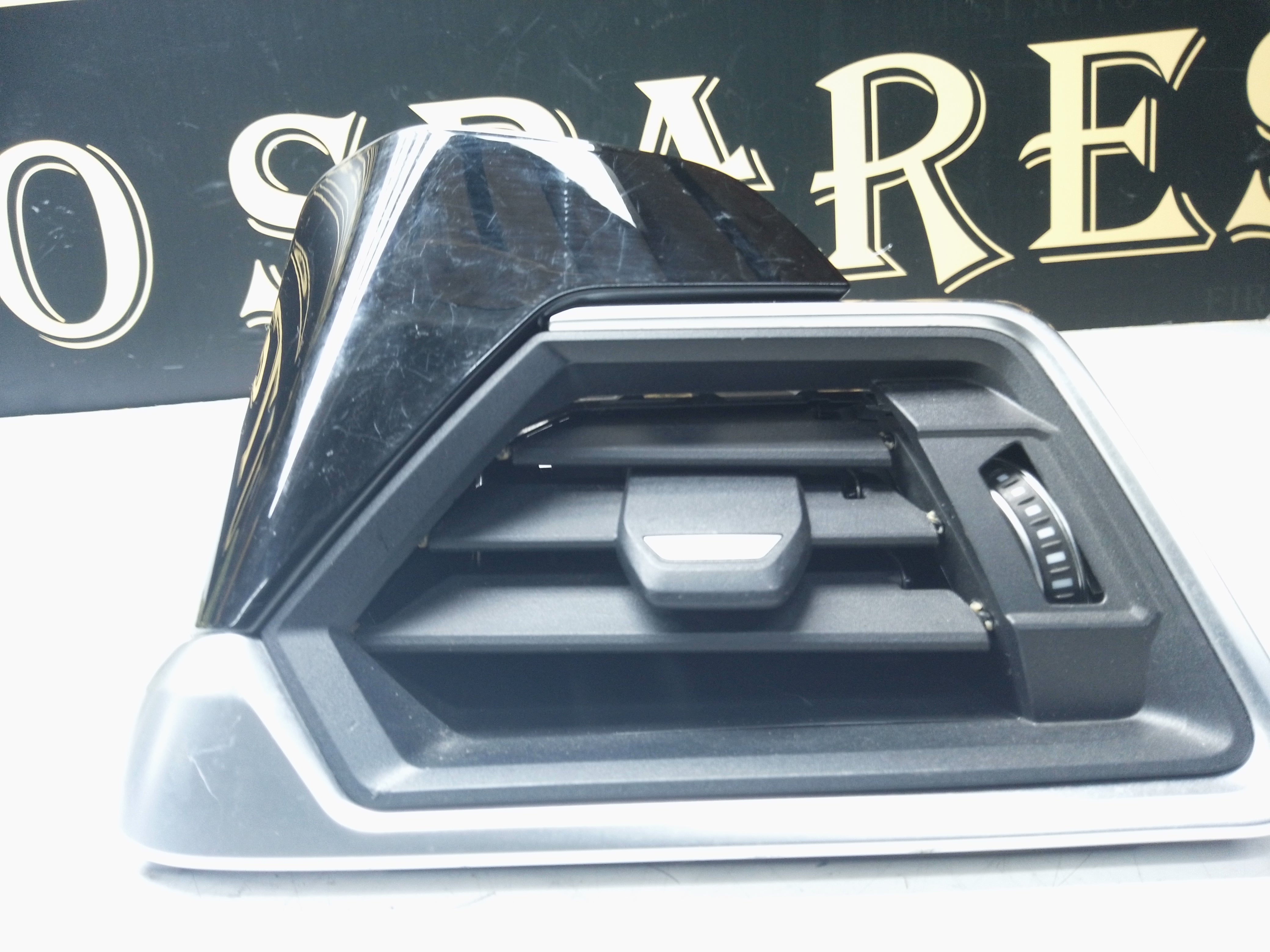 BMW 3 Series G20 G21 2020 Dashboard Air Vent Grill – Right Driver Side (6848619)