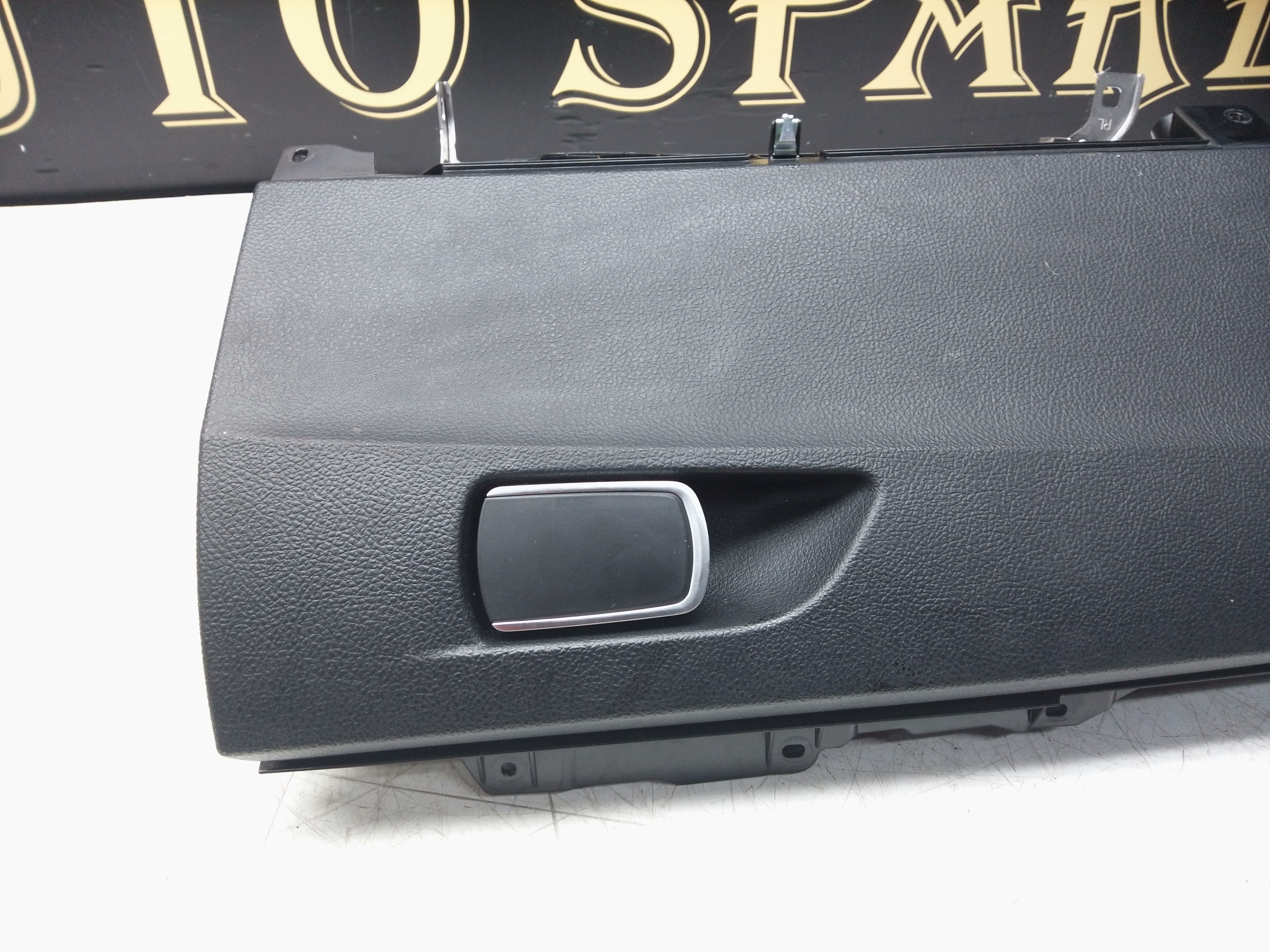 BMW 2 Series F22 M Sport Dashboard Glovebox Storage Compartment (9227250)