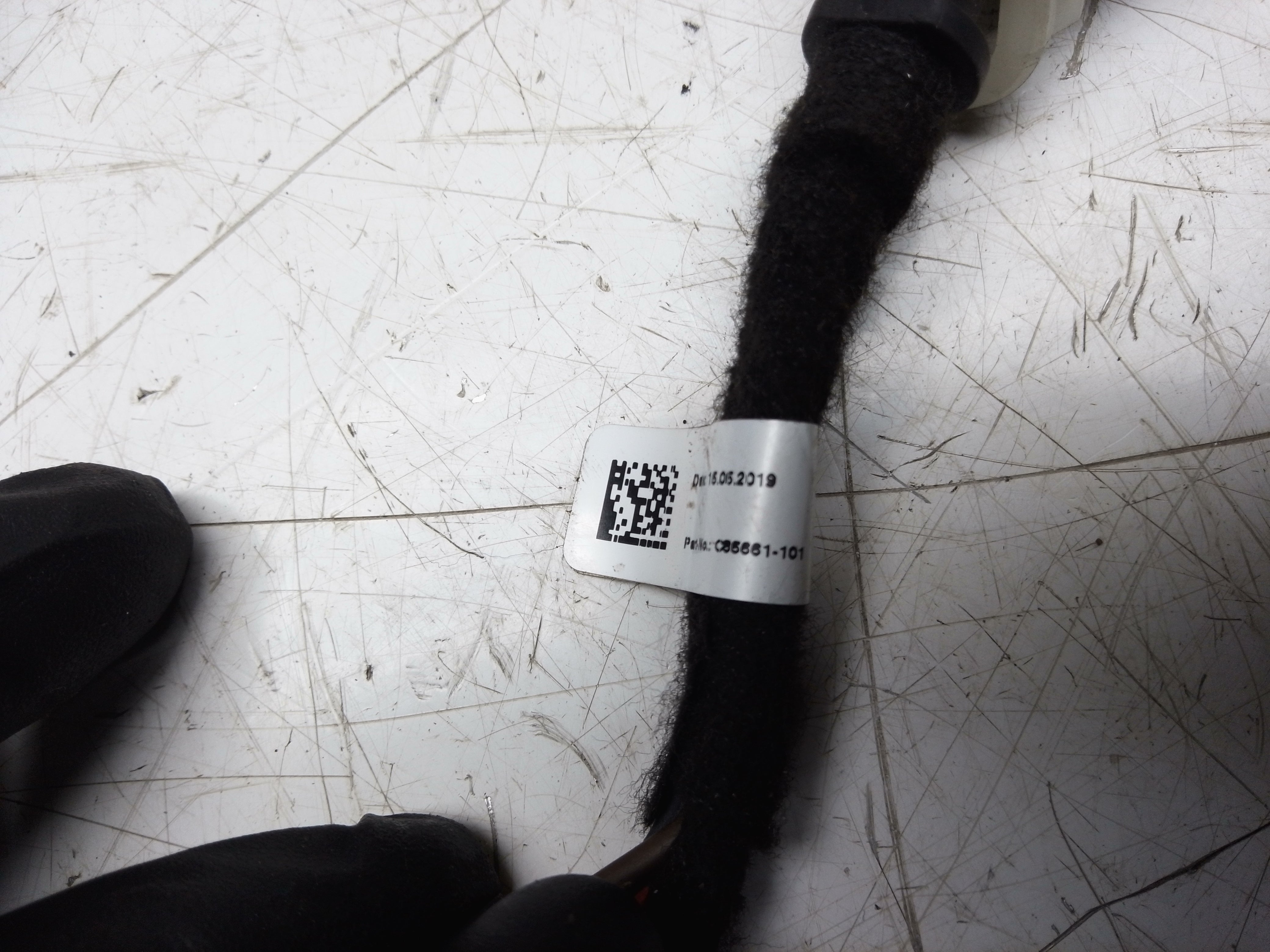 BMW X5 G05 2019–On Electric Tailgate Strut – Left or Right (7441799)