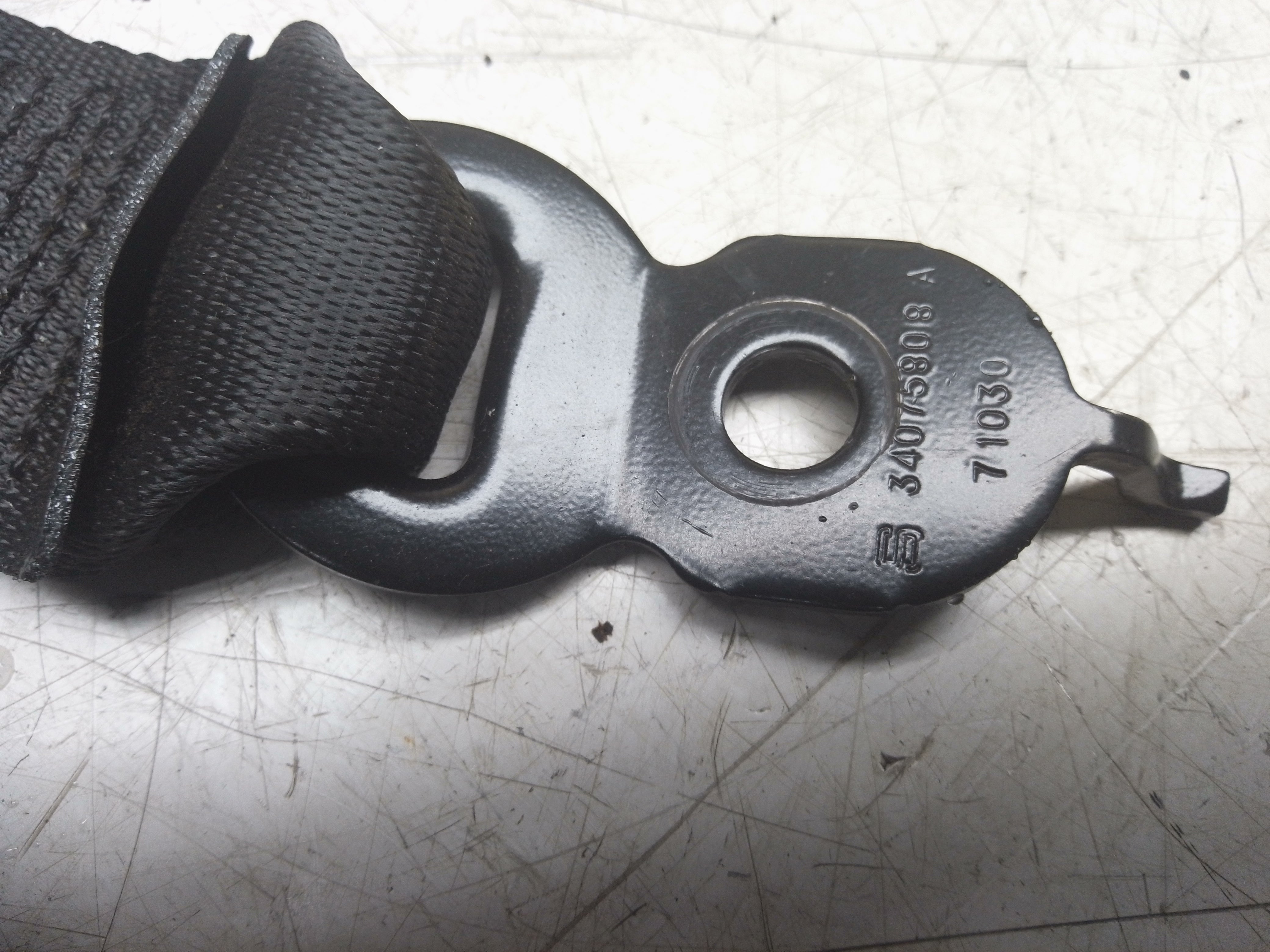 BMW 6 Series F06 Gran Coupe Rear Middle Seatbelt Seat Belt Buckle (7277302)