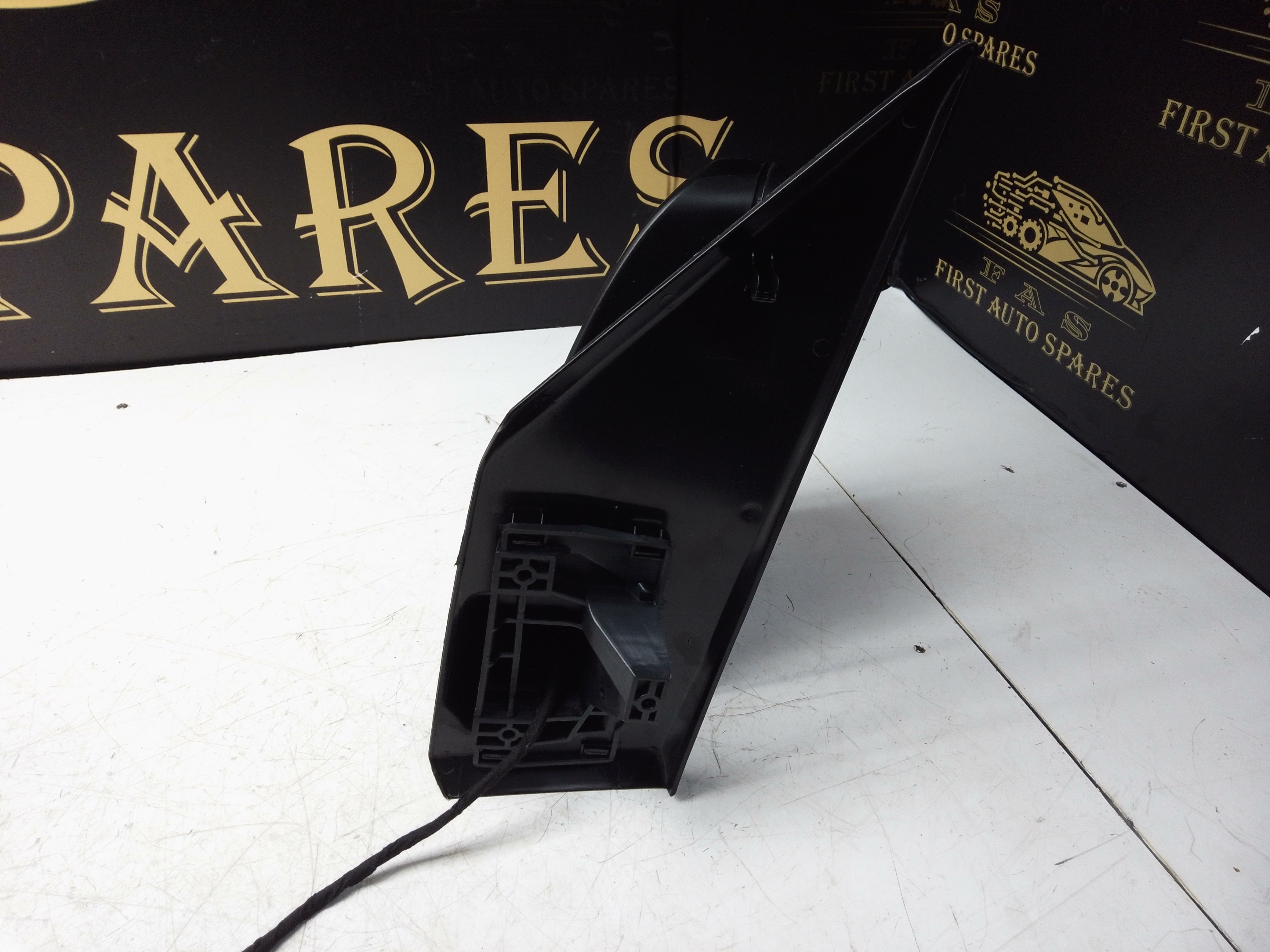 Mercedes Sprinter W907 / W910 2019–2025 Right Wing Mirror (Electric)