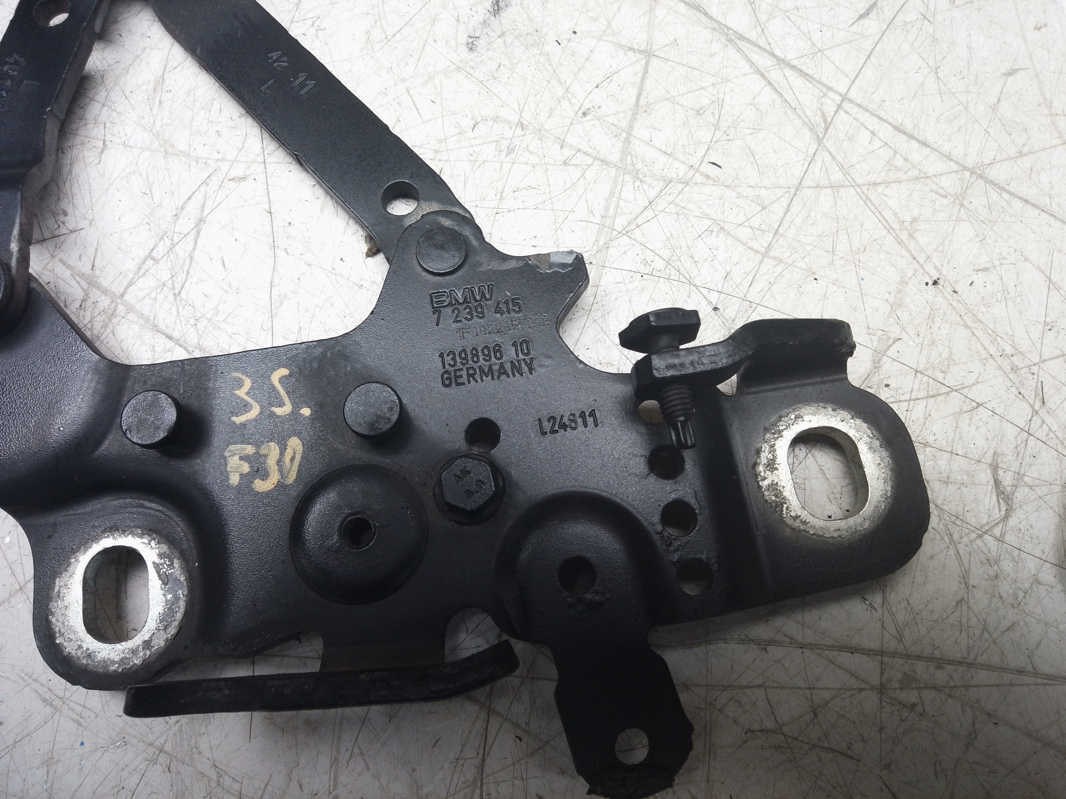 BMW 1 2 3 Series 2012 F20 F22 F30 Pair of Bonnet Hinges (7239415) (7239416)