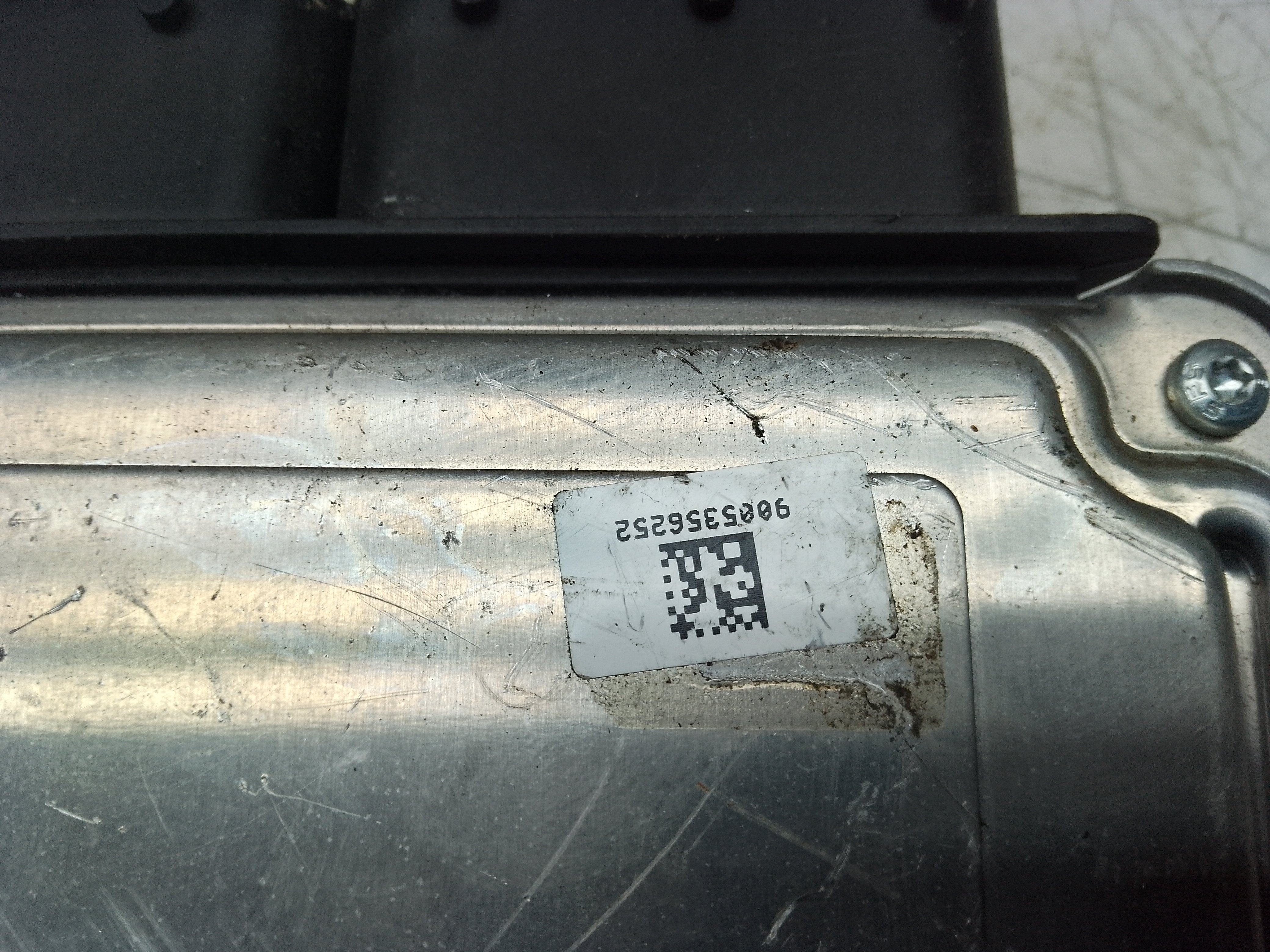 BMW X3 F25 xDrive 20d Engine Control Unit ECU (8517862-01)