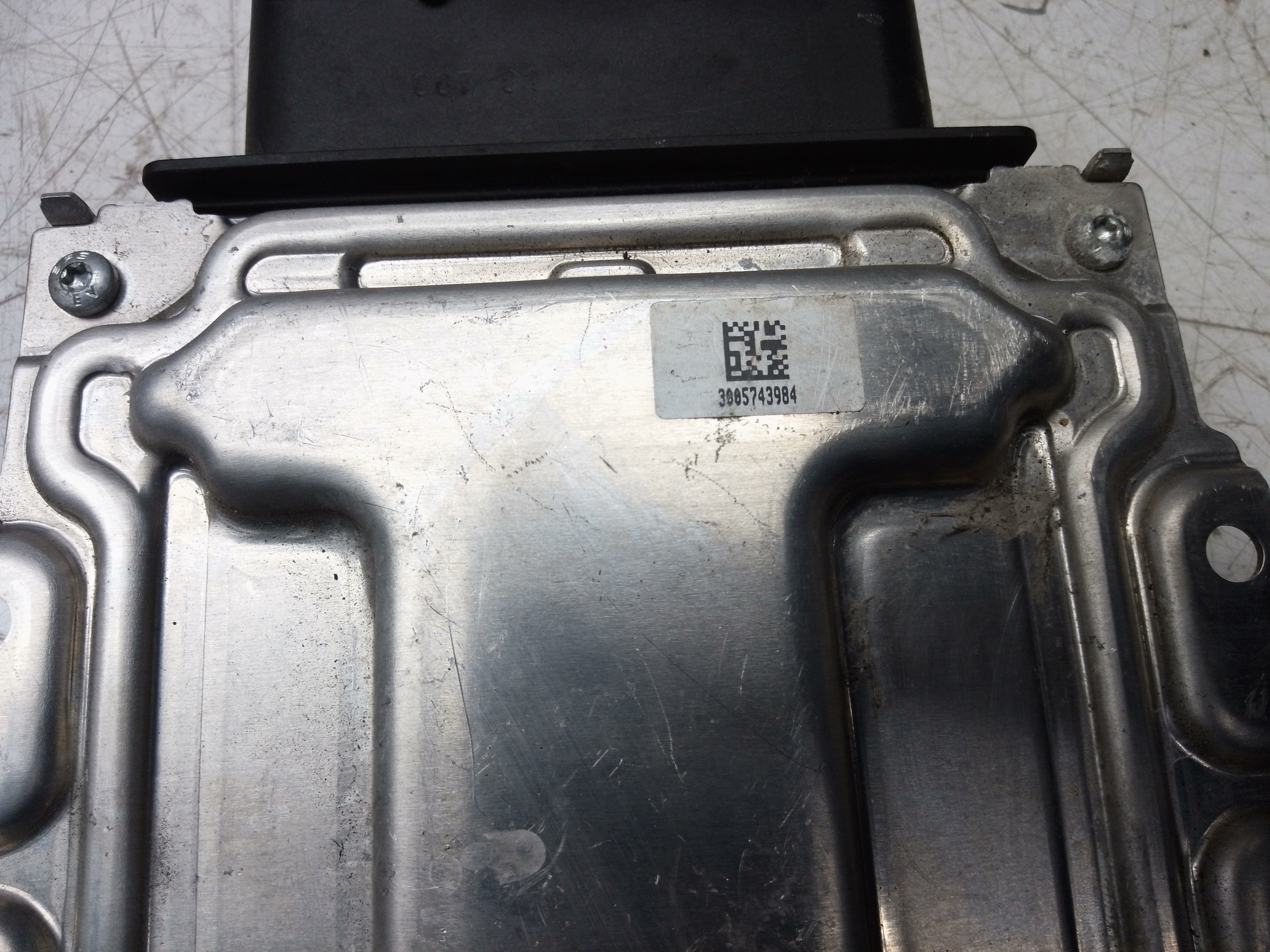 BMW F30 F31 F32 F33 F36 F10 F11 F02 F25 F15 SCR Control ECU Module (7432799)