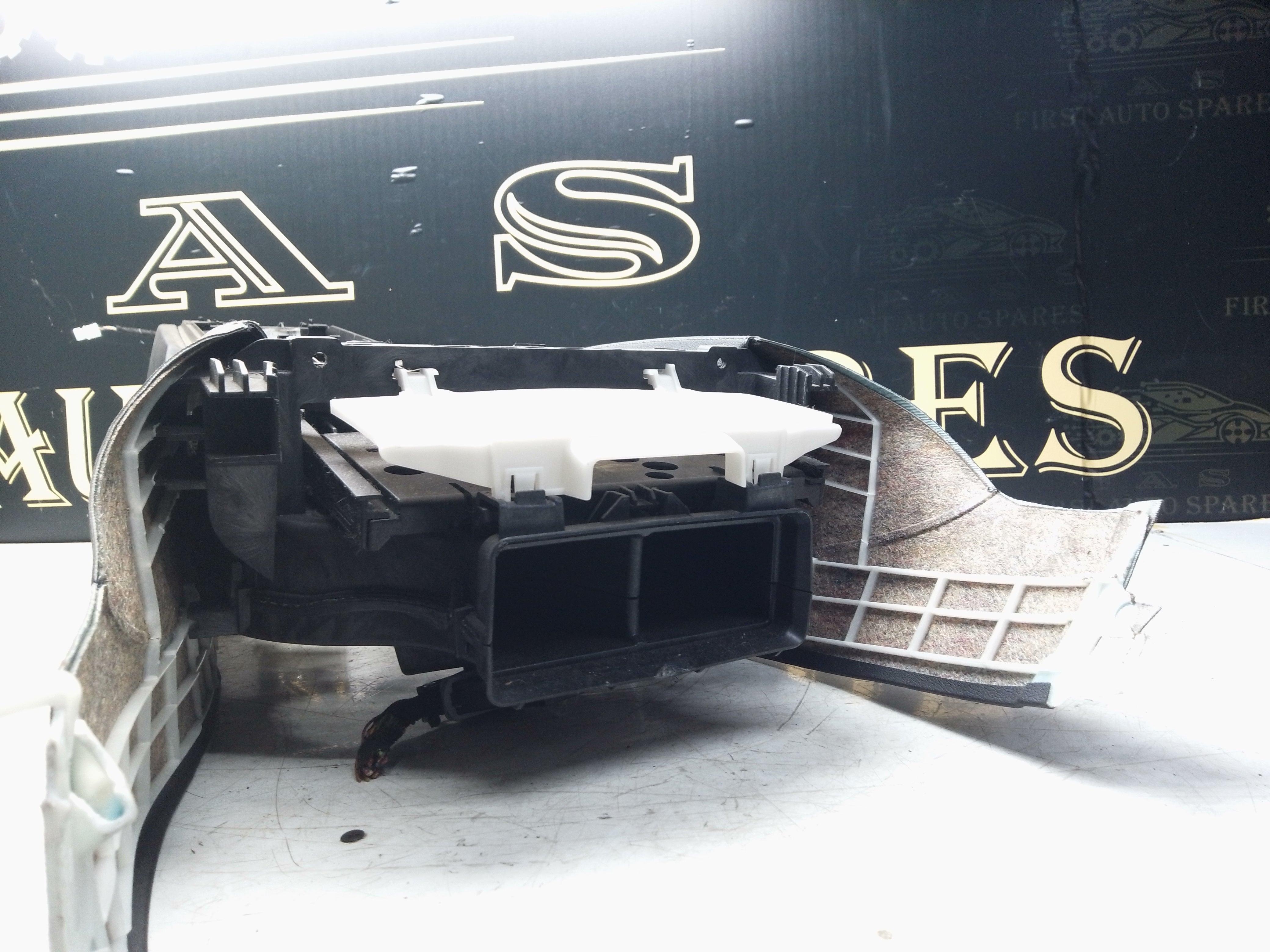 BMW 5 Series G30 2017–2023 Centre Console