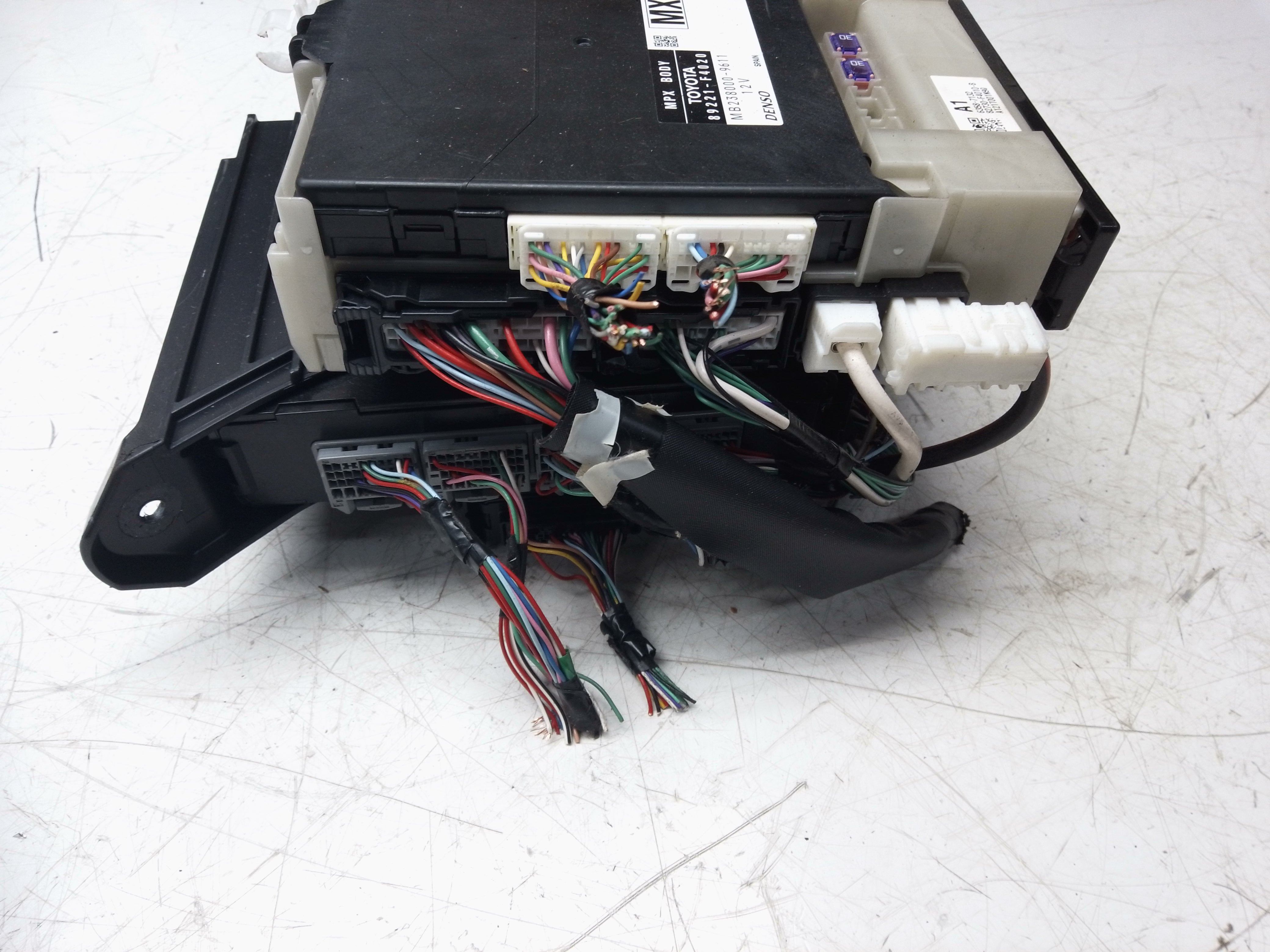 Toyota C-HR Body Control Module 1.8 Hybrid (89221-F4020)