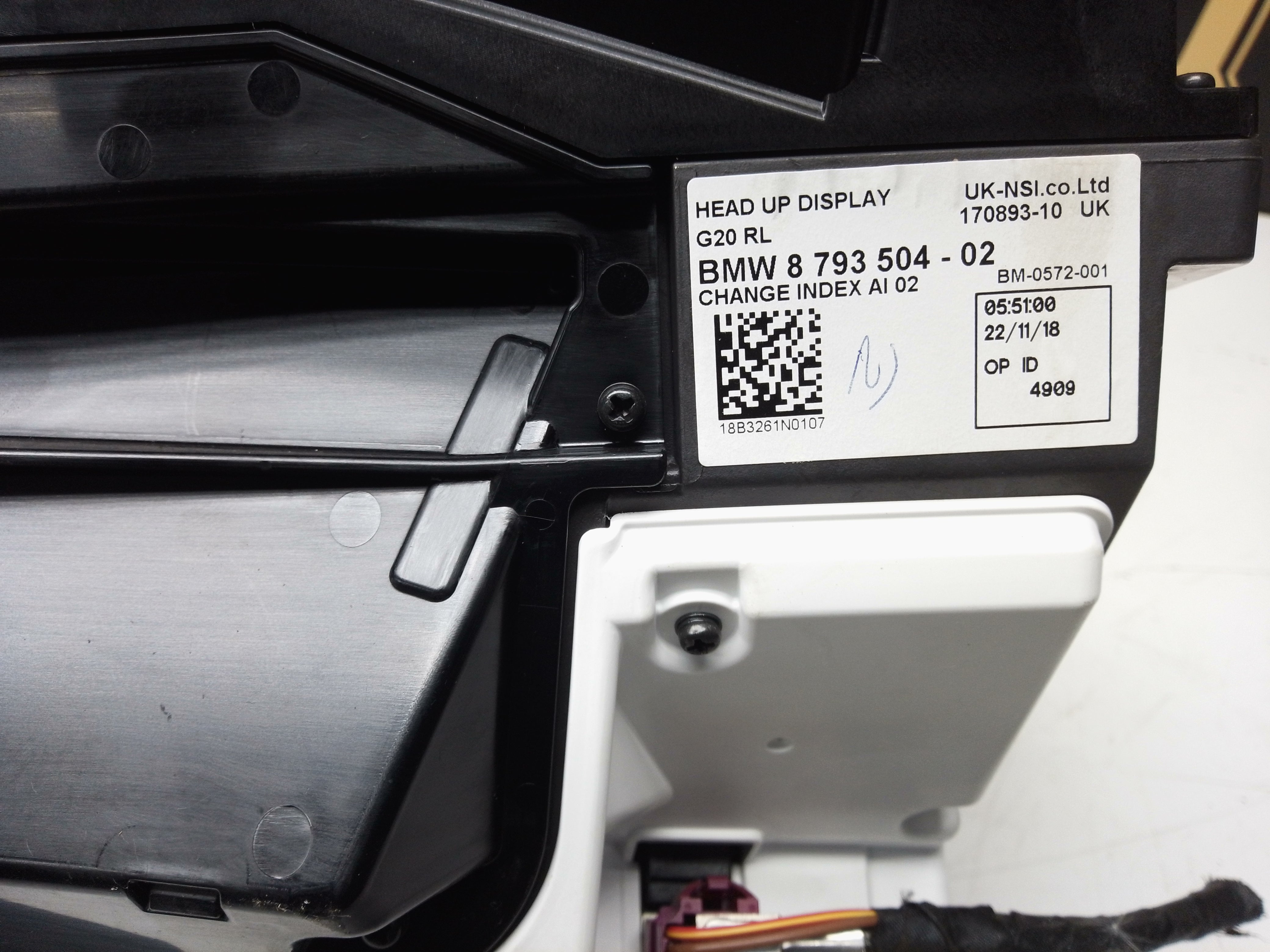 BMW 3 Series G20 G21 2019 Head-Up Display Unit (HUD) (8793504-02)