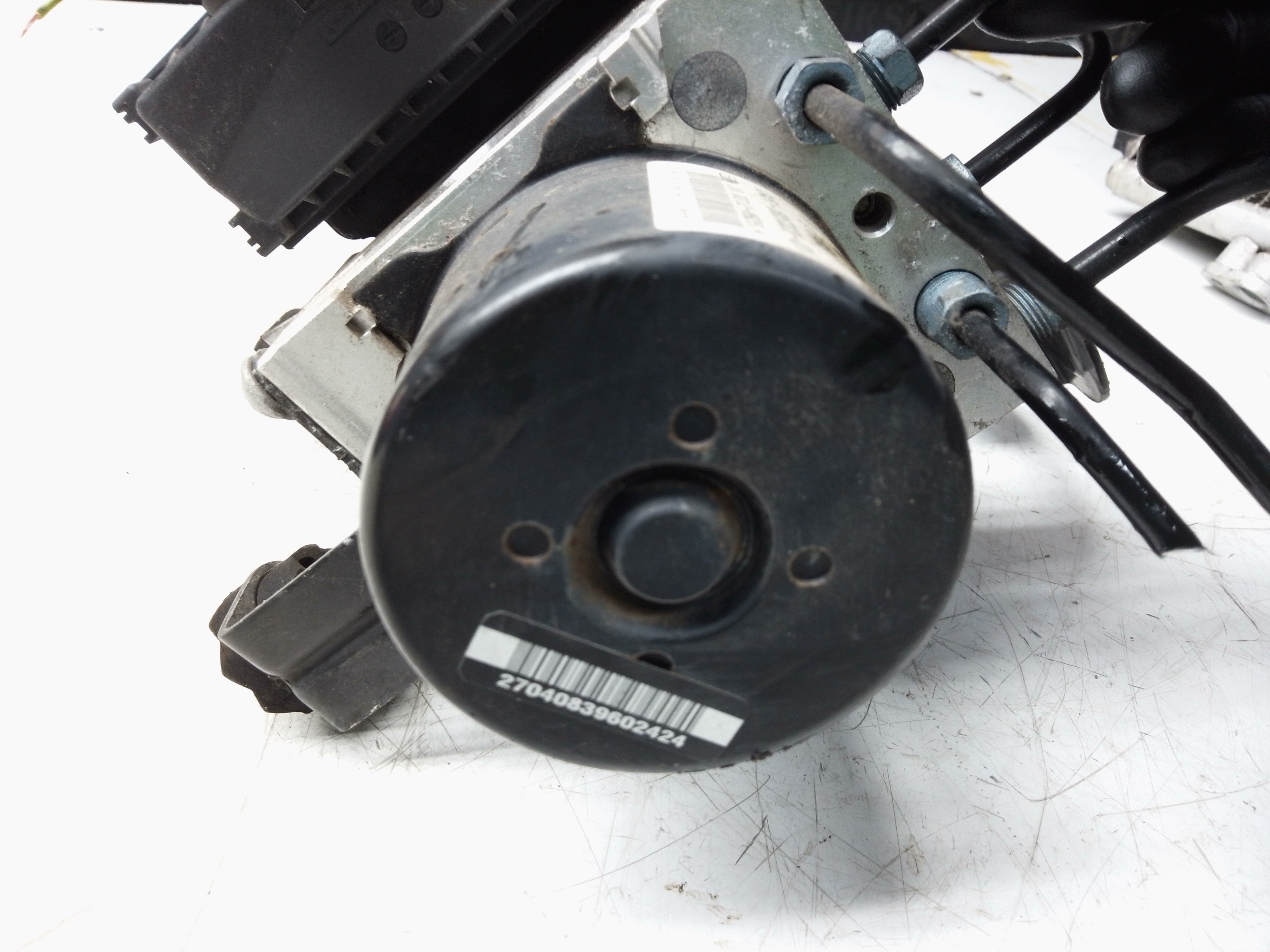 BMW 3 Series F30 2011 ABS Pump Control Module Unit (6857323 / 6857324)