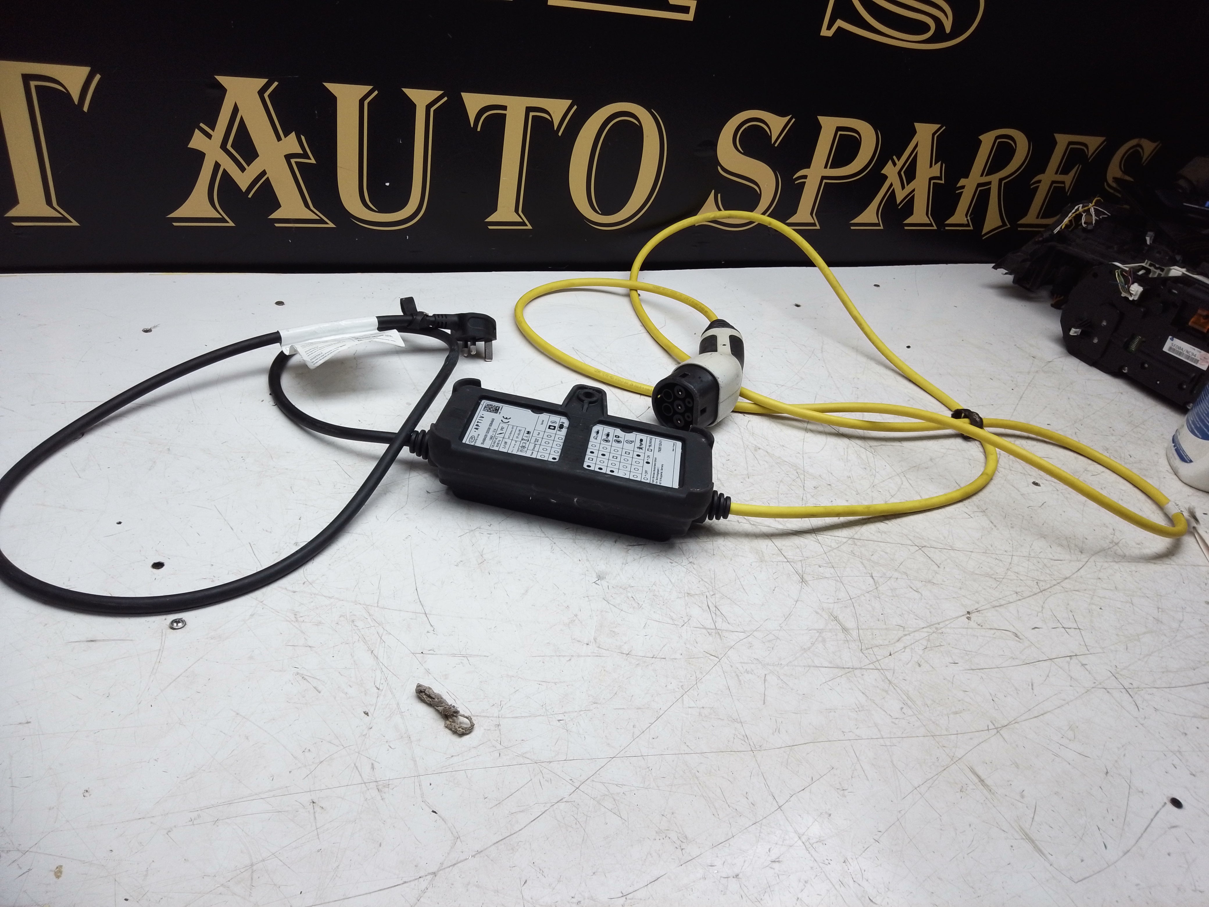 BMW EV / PHEV Type 2 Charging Cable X2 X3 30e X5 45e 330e 745Le (7926153-01)