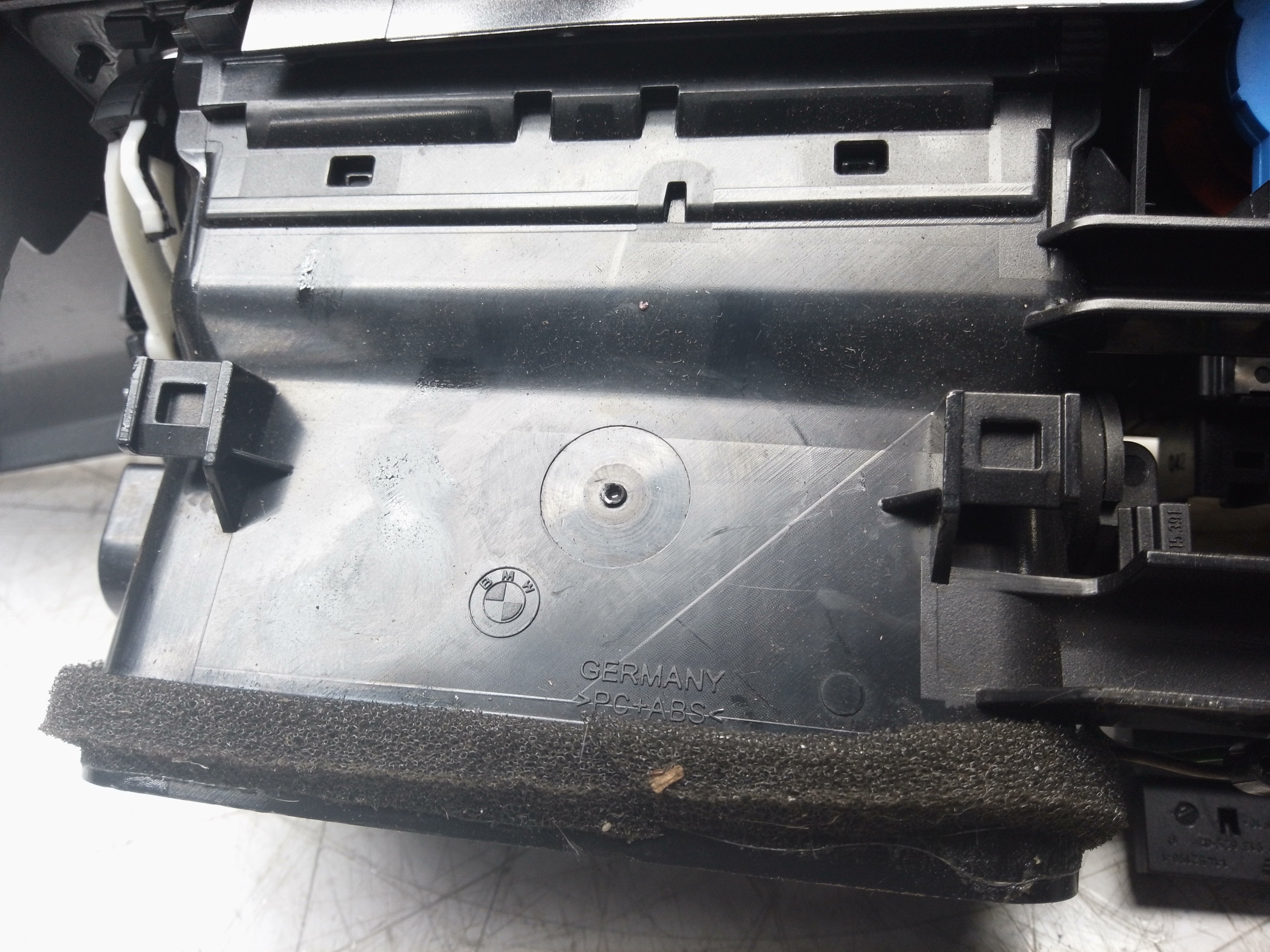 BMW 3 Series F30/F31 (2011–2020) Air Conditioning Radiator (9218552-15)