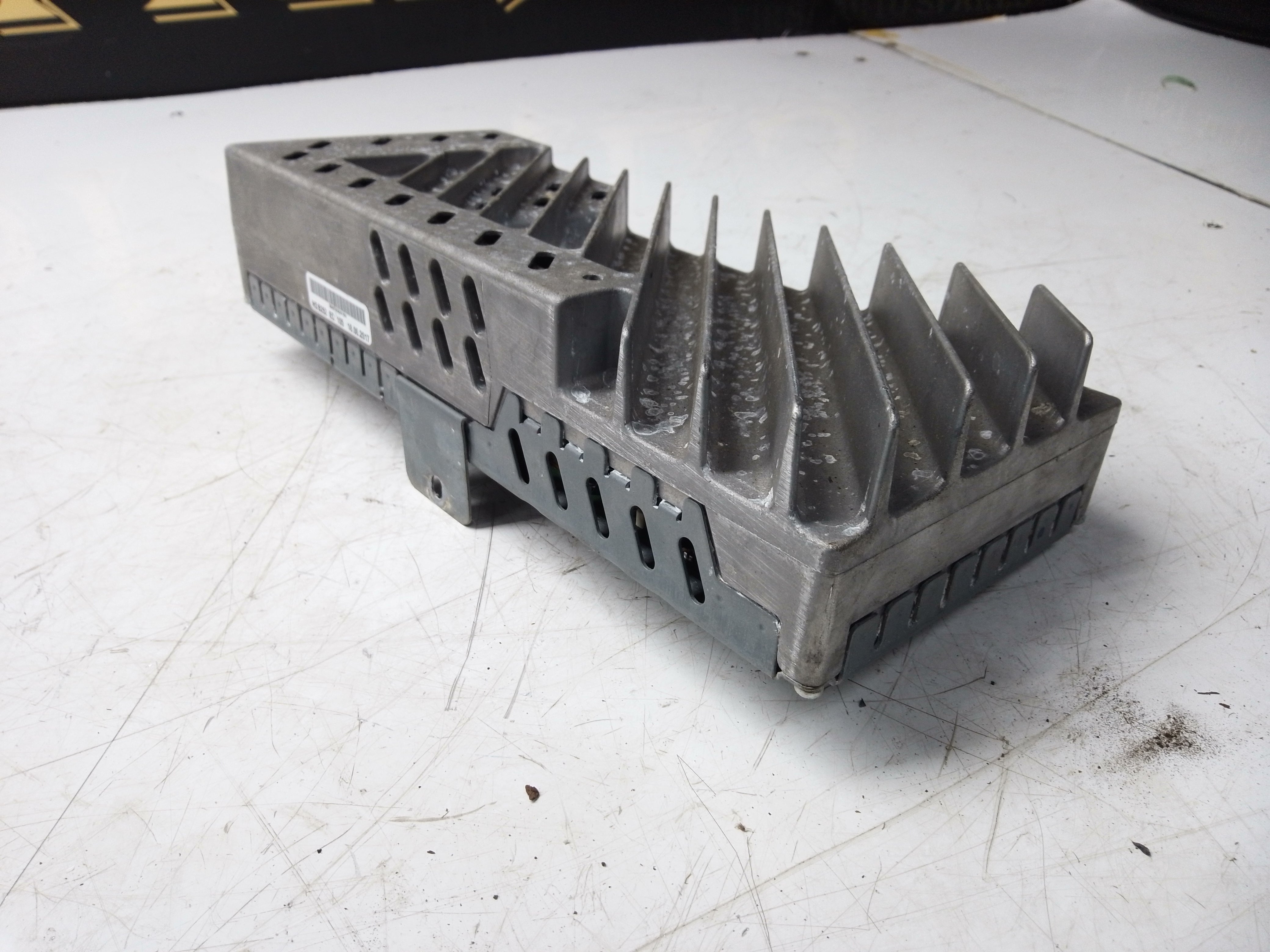 BMW 3, 4, 5, X5, 7 Series Harman Kardon Amplifier Bracket (9393186)