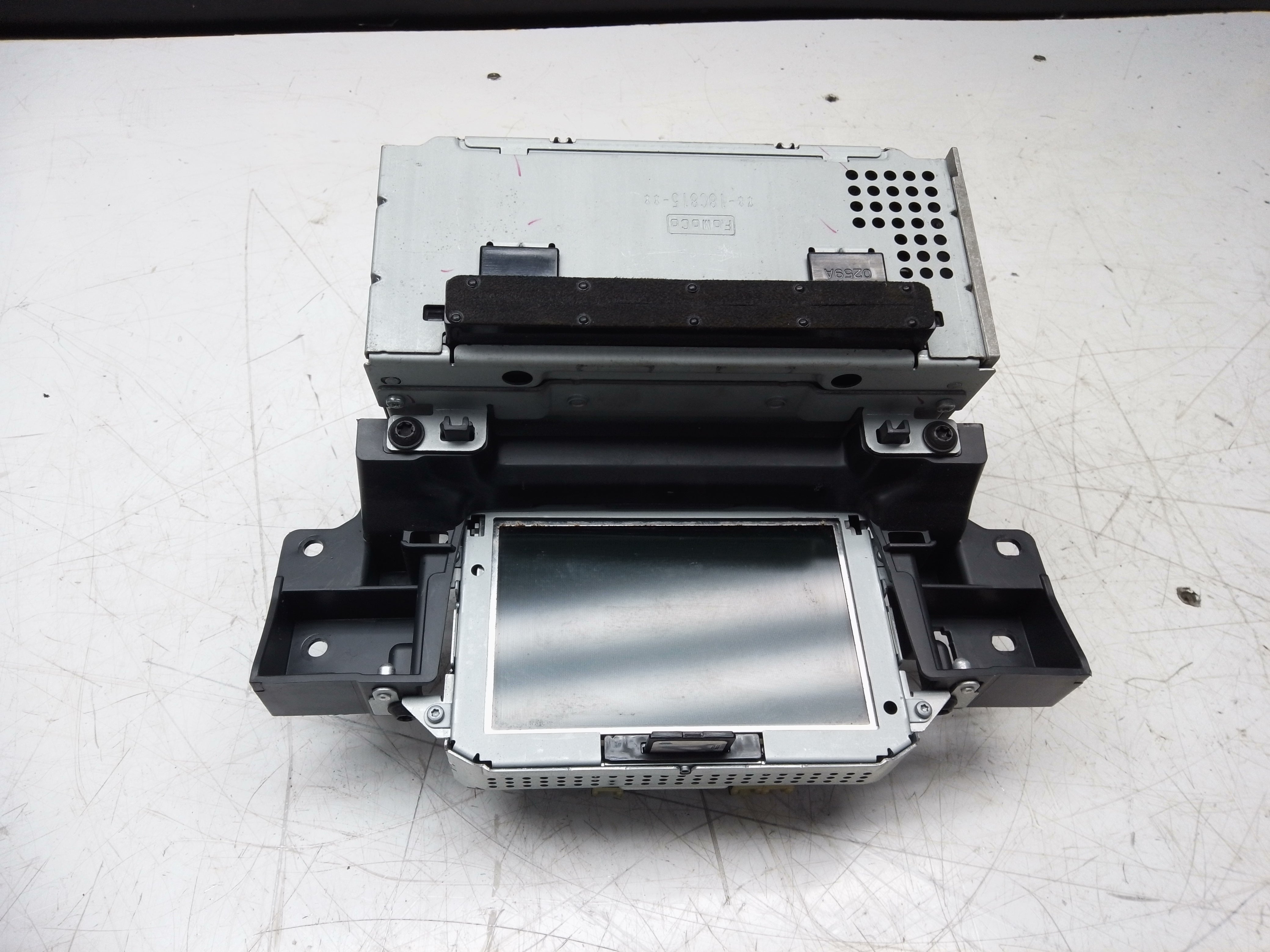 Ford Focus Radio  Car Radio Stereo CD (F1BT-18C815-HE)