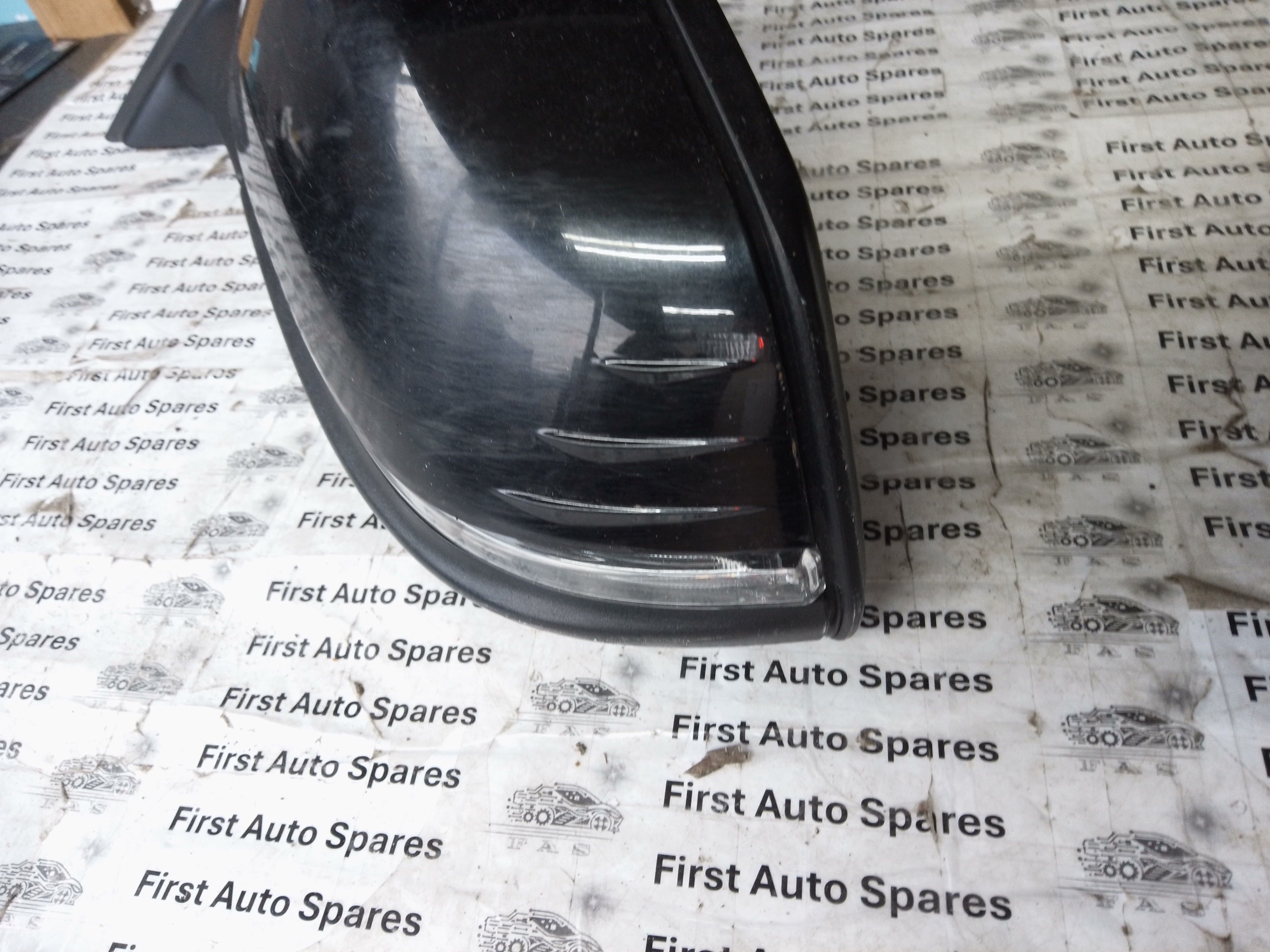 BMW 1 Series F40 Passenger Left N/S Wing Mirror 6-Pin Plug (F0192107)