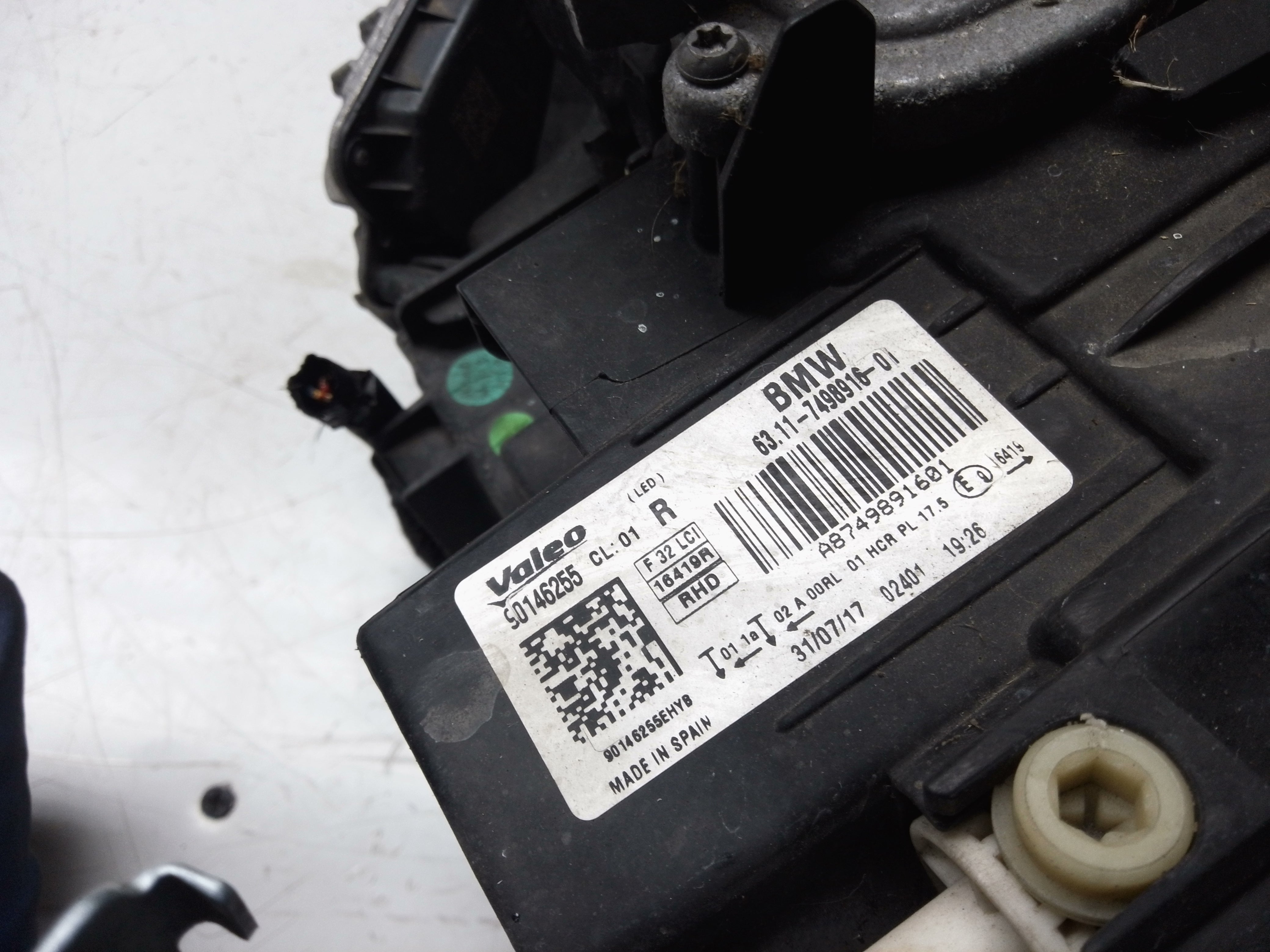 BMW 4 Series F32 Right Headlight LCI LED (90146255)