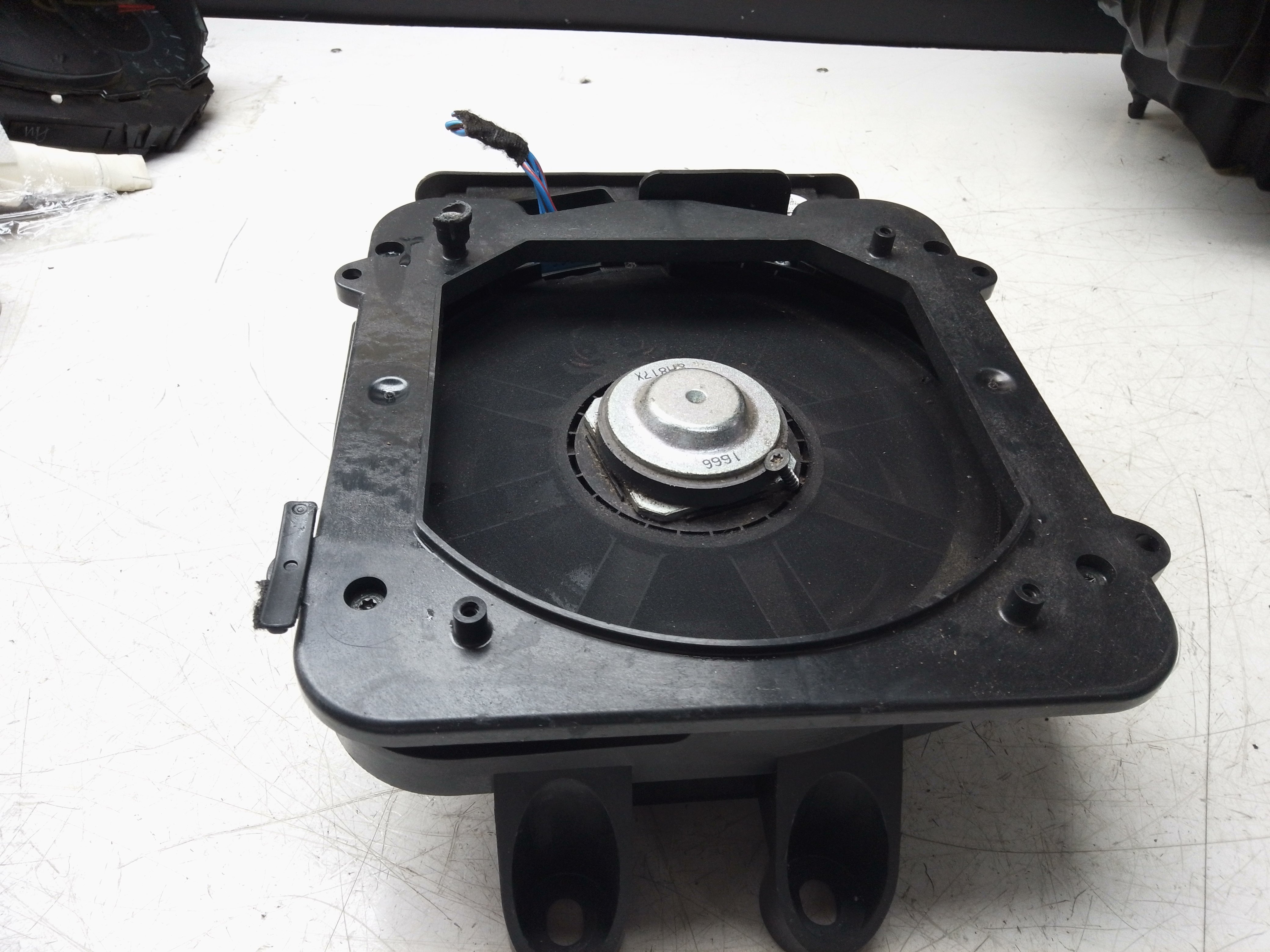 BMW 2 Series F45 Front Driver Side Speaker 9275996-04 – 2014–2021