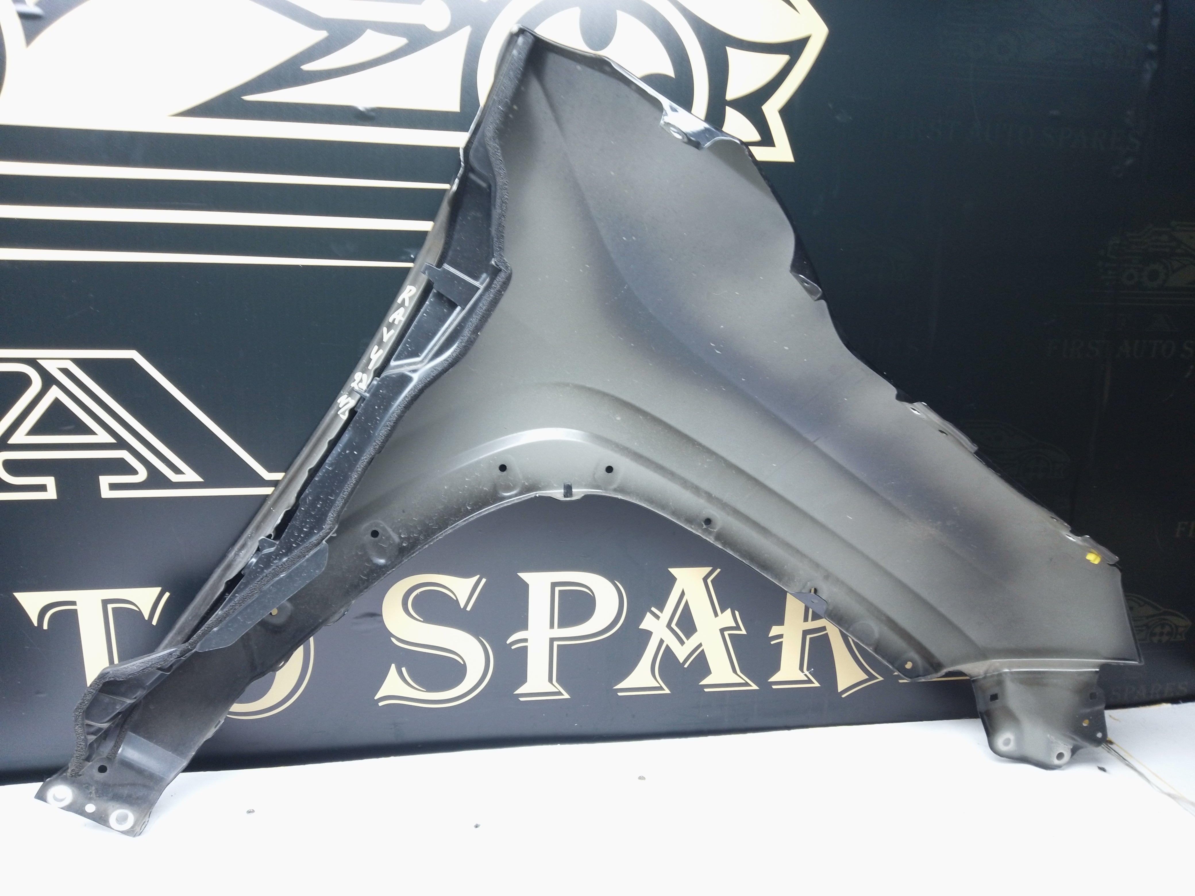 Toyota Rav-4 2022 Left Wing Fender (JTMR63FV00J018146)