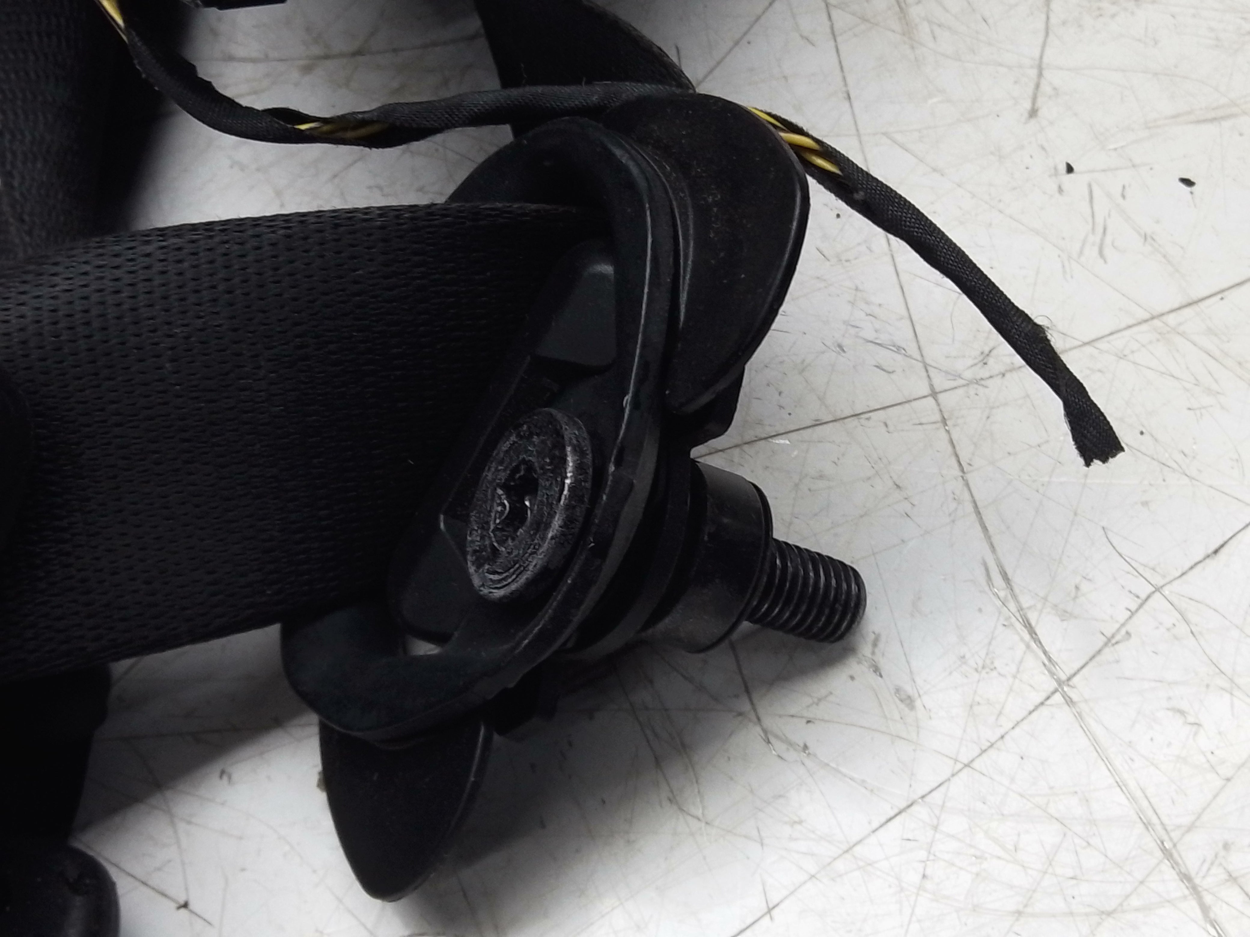 BMW X3 X4 G01 G02 F97 F98 Rear Left Side Upper Seat Belt (34133470)