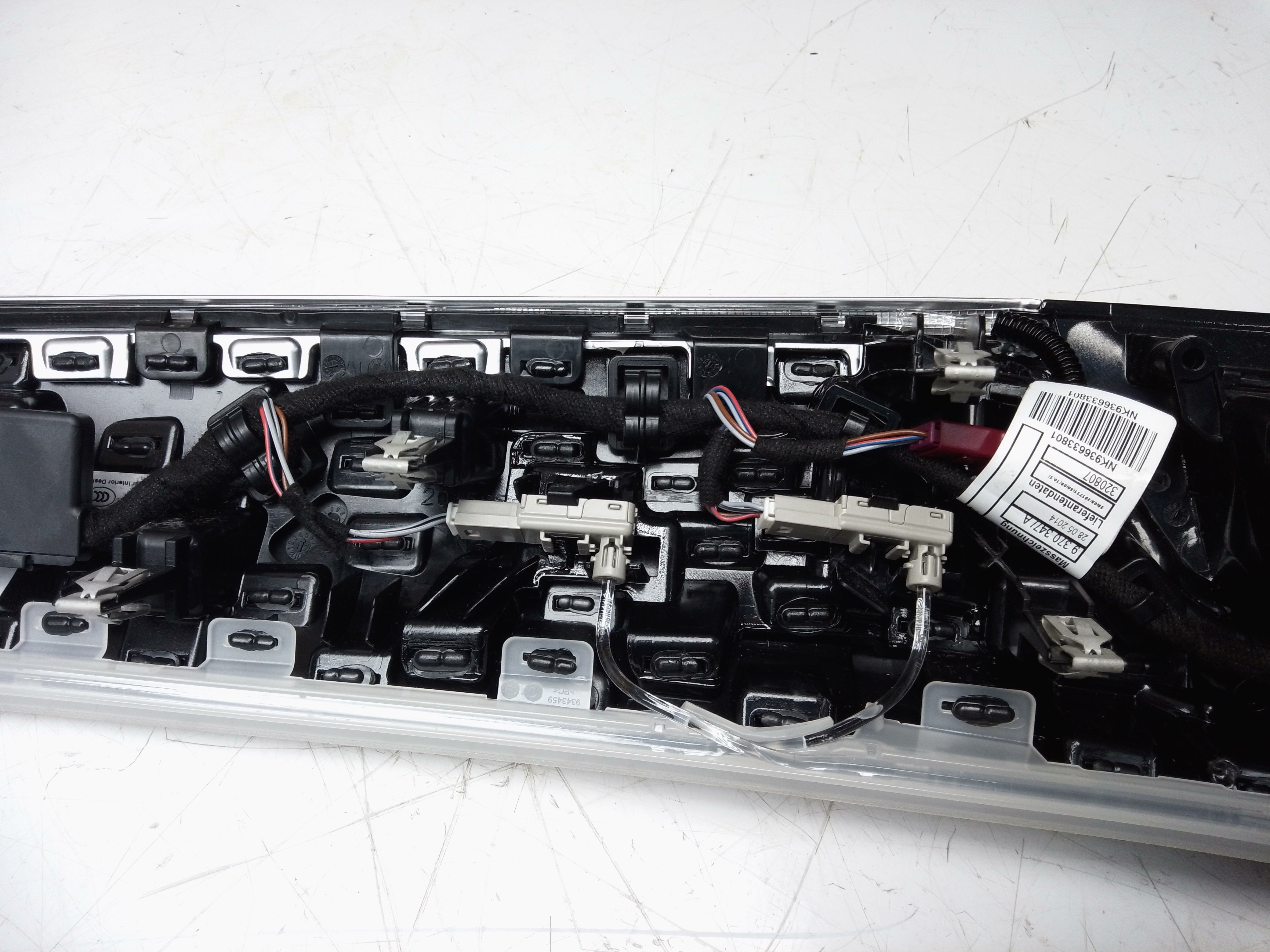 BMW 5 Series 2019 Dashboard Trim Air Vent Grill Right with Grills (8070622-06)